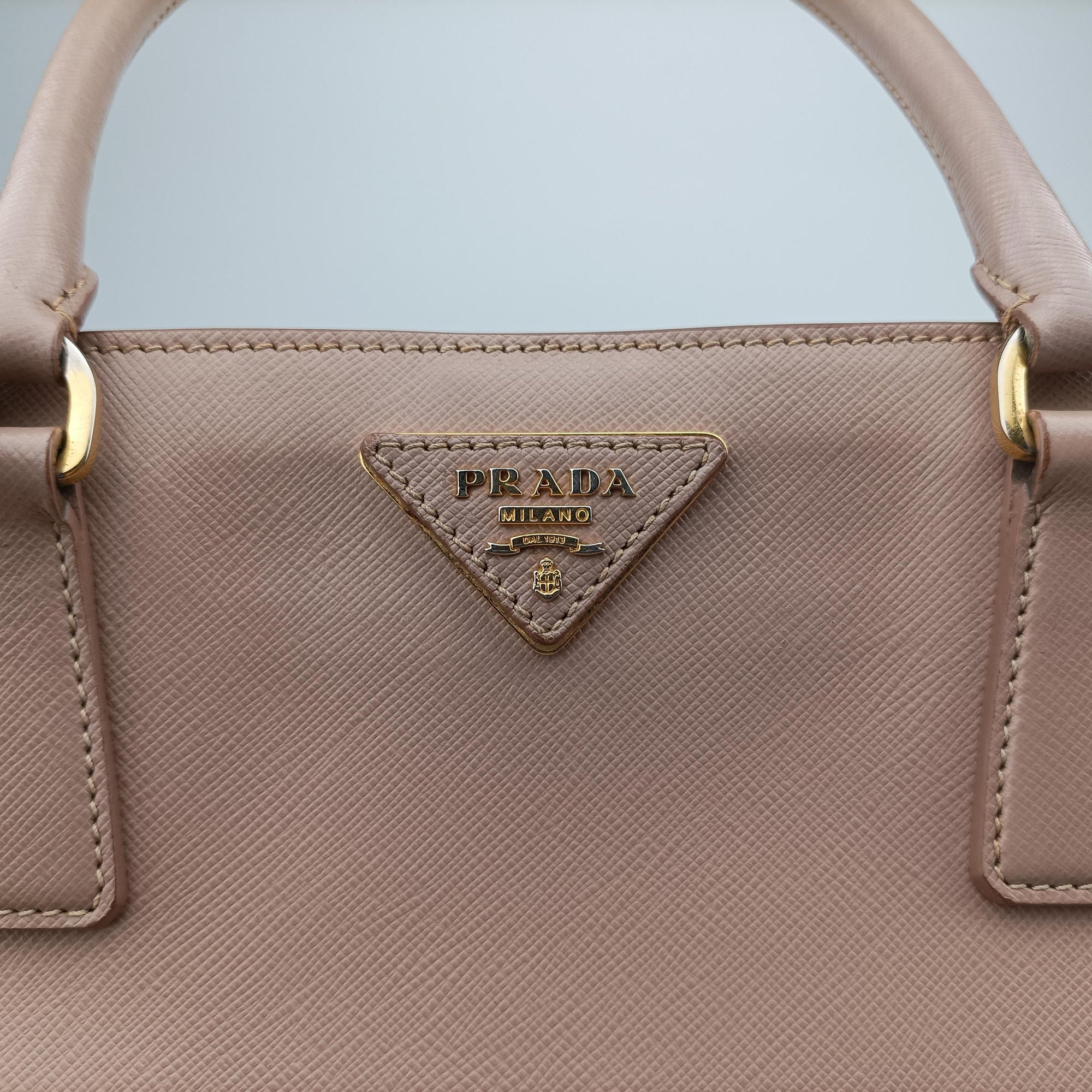 Pre-owned Prada Galleria Pink SAFFIANO Leather BN1786 shoulderbag | stylenewstar