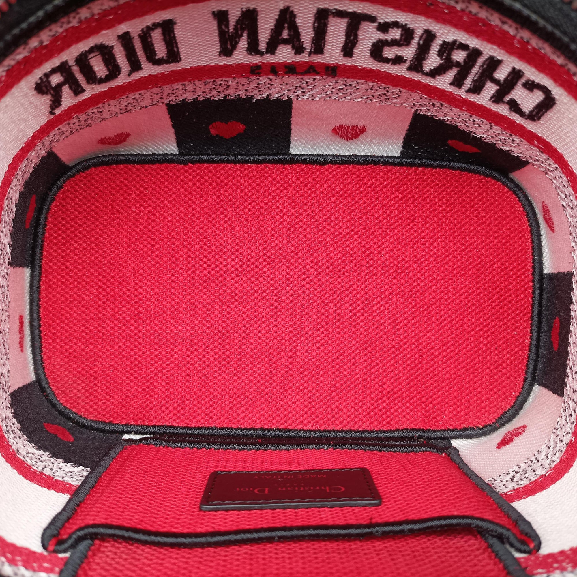 Pre-owned Christian Dior Travel Black × white × red jacquard canvas  shoulderbag | stylenewstar