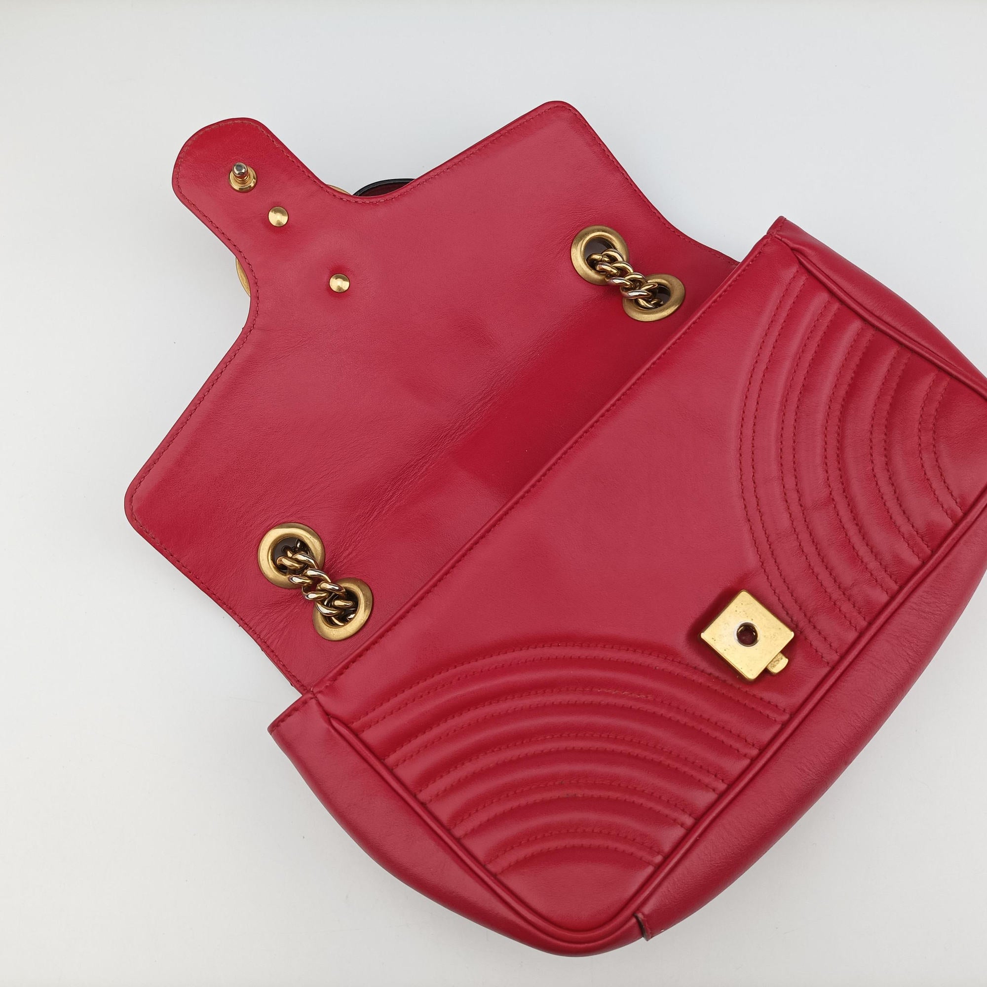 Pre-owned Gucci GG Marmont Red Leather 443497 shoulderbag | stylenewstar