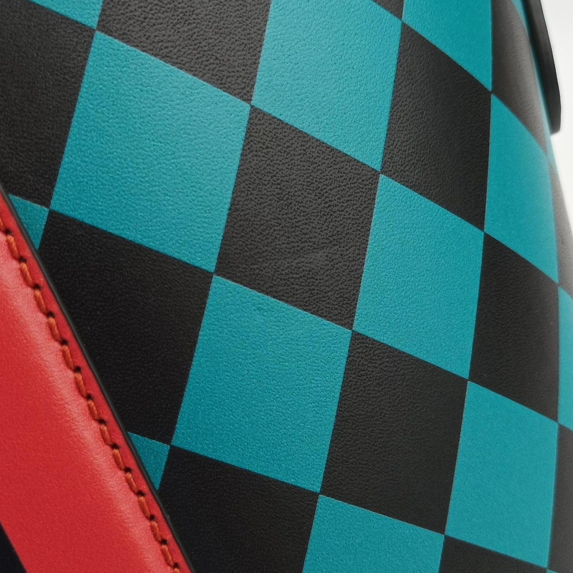 Pre-owned Gucci Printed bucket Black × blue × pink × green Leather 675882 shoulderbag | stylenewstar