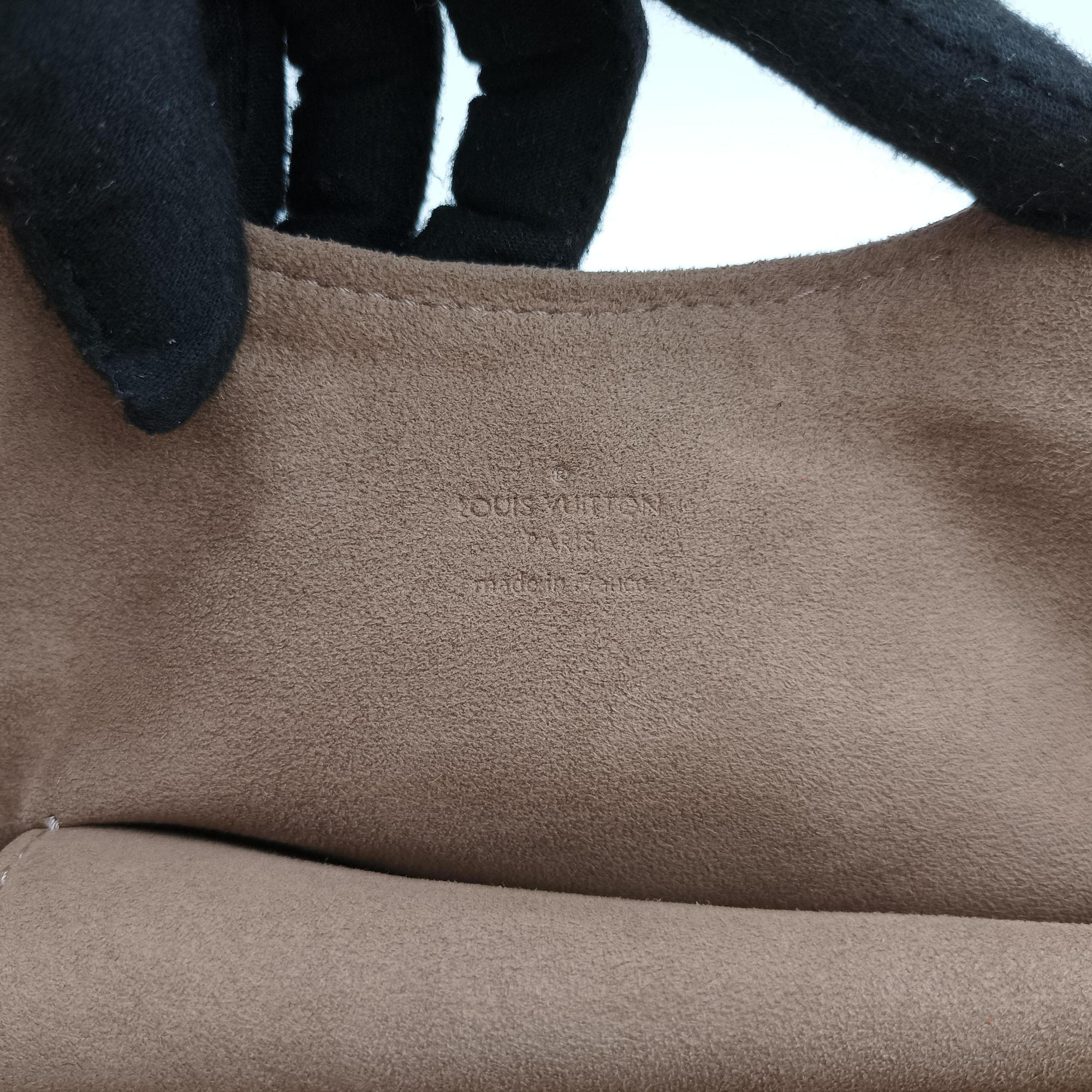 Pre-owned Louis Vuitton URSULA Noir Monogram Multicolor M40124 shoulderbag | stylenewstar