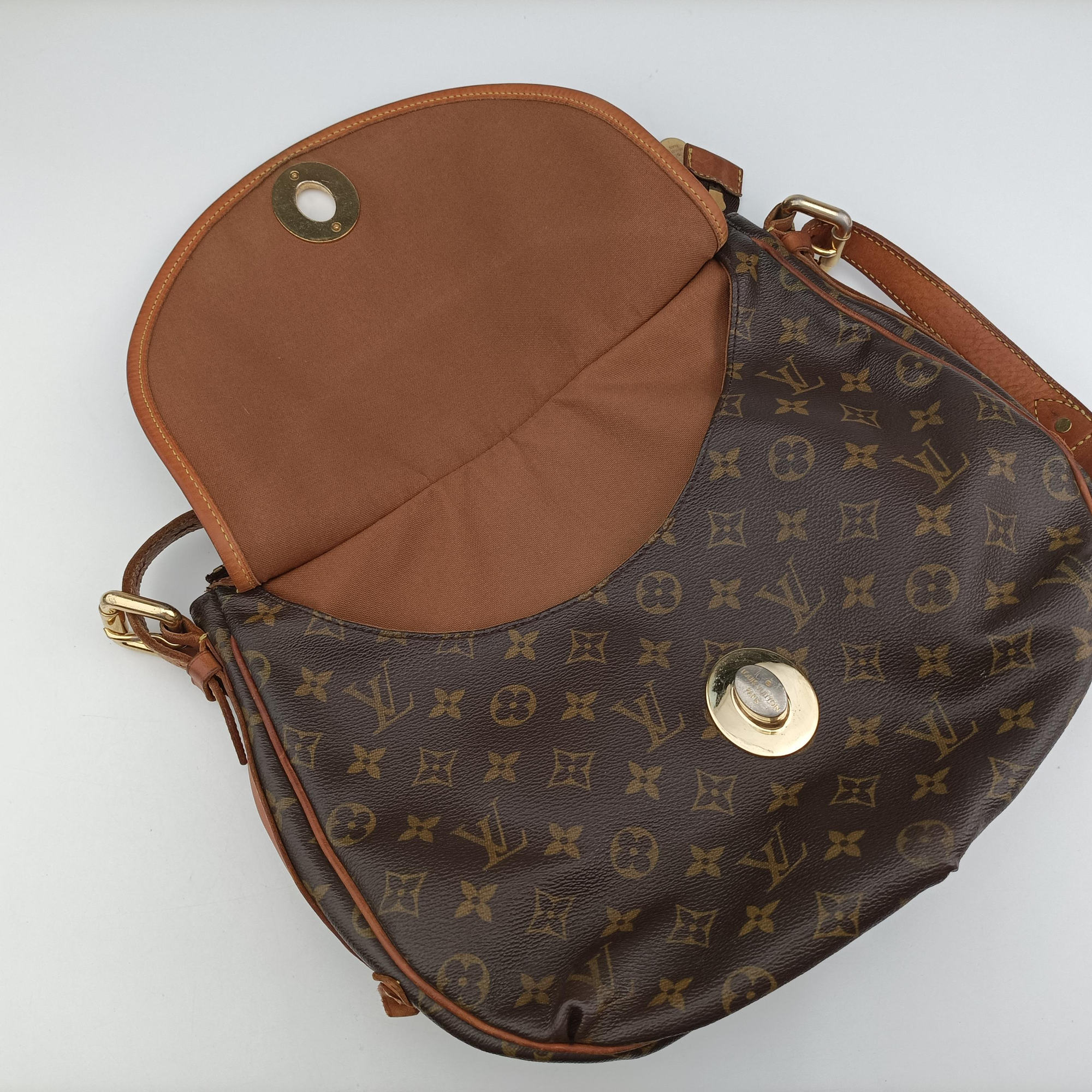 Secondhand Louis Vuitton TULUM GM Brown Monogram Canvas M40075 shoulderbag | stylenewstar