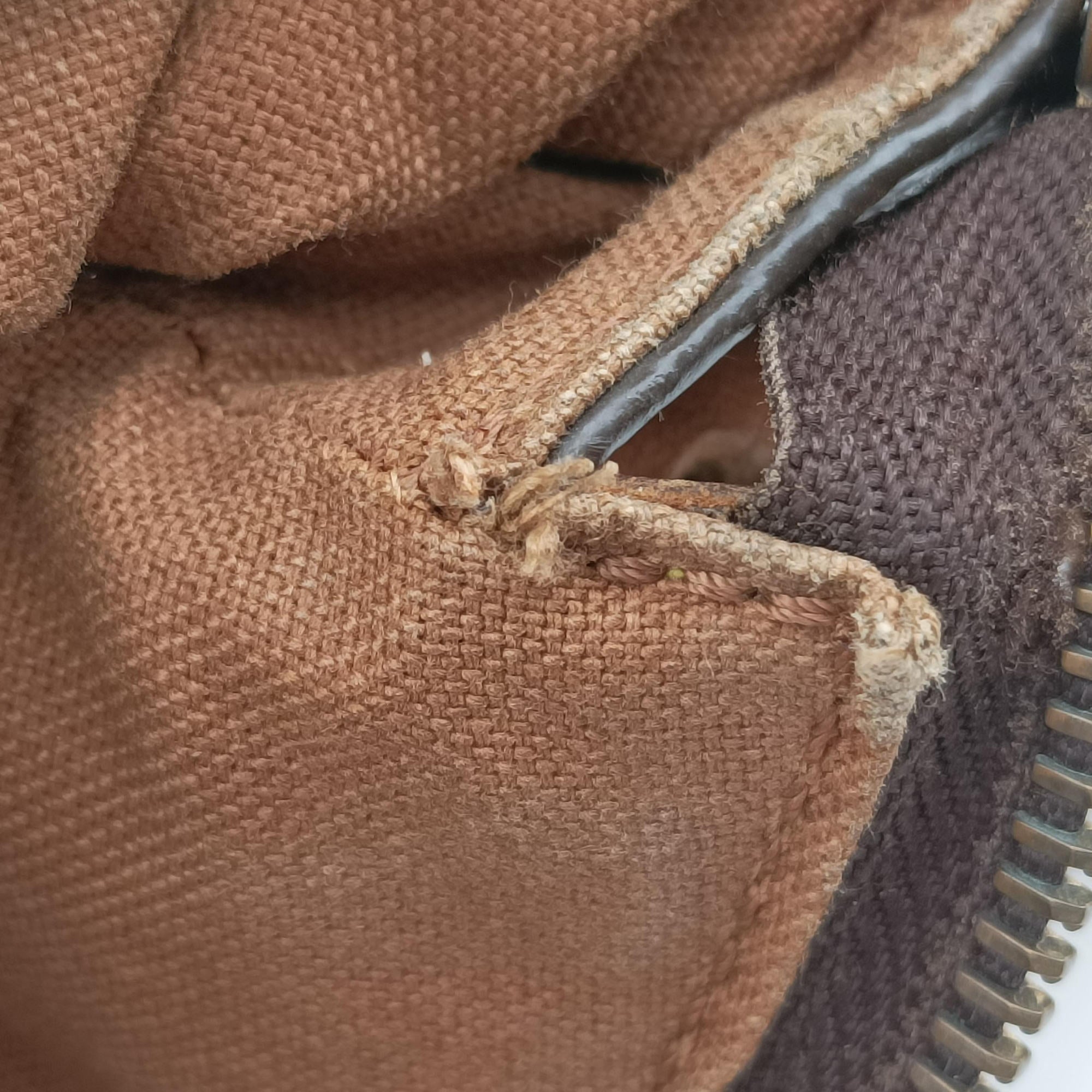 Secondhand Louis Vuitton TULUM GM Brown Monogram Canvas M40075 shoulderbag | stylenewstar