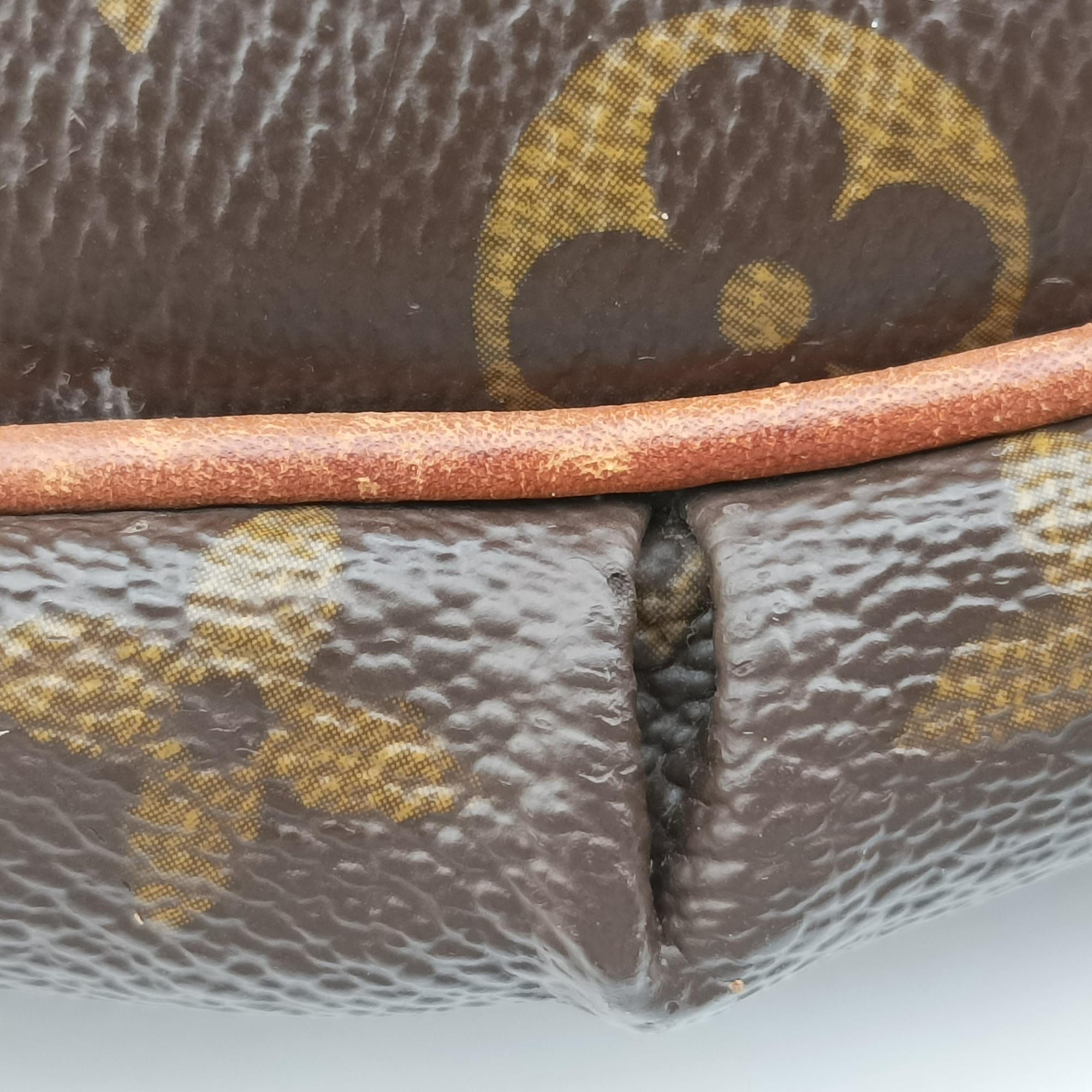 Secondhand Louis Vuitton TULUM GM Brown Monogram Canvas M40075 shoulderbag | stylenewstar