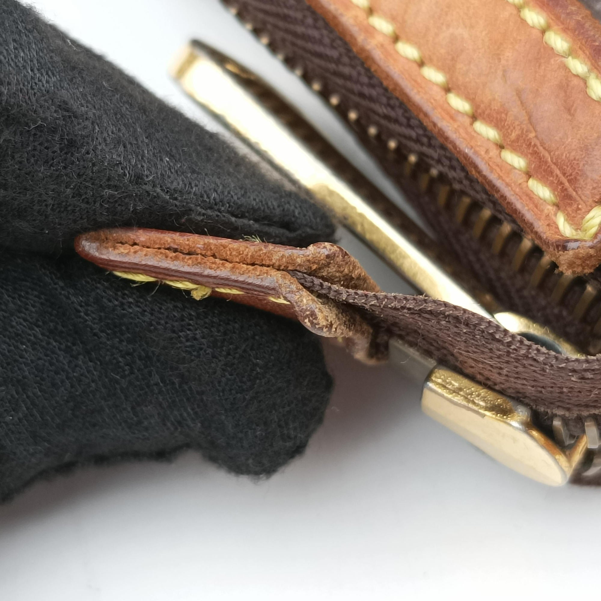 Secondhand Louis Vuitton TULUM GM Brown Monogram Canvas M40075 shoulderbag | stylenewstar