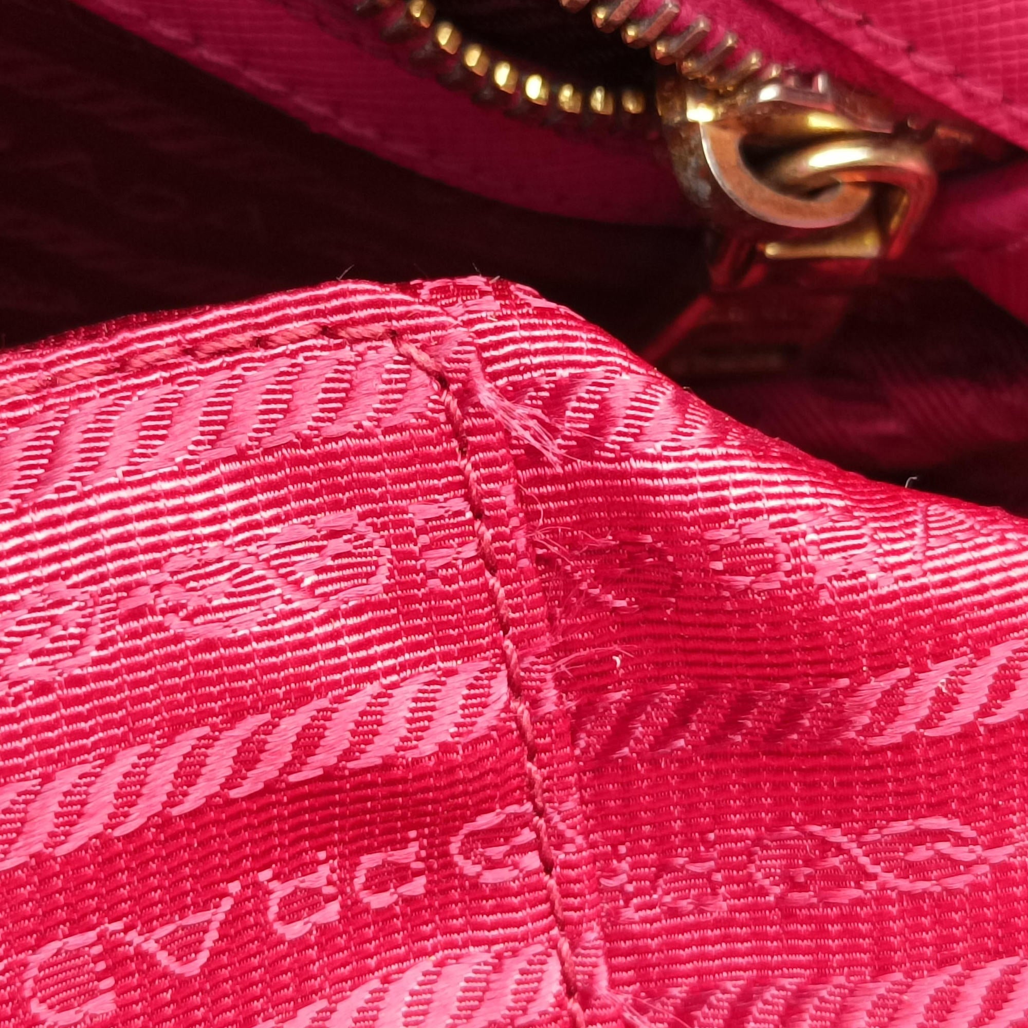 Vintage Prada Galleria Rose SAFFIANO Leather BN1786 shoulderbag | stylenewstar