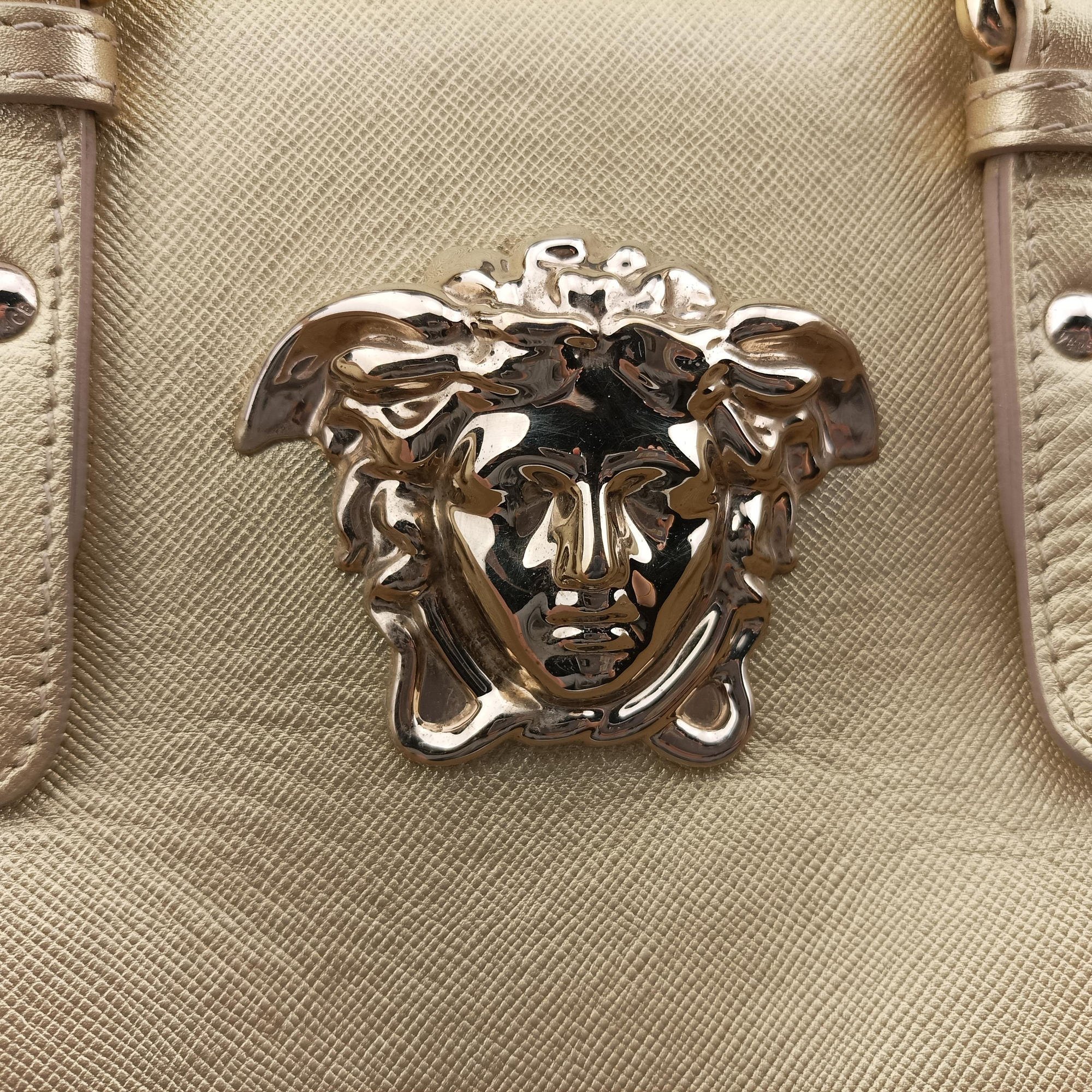 Secondhand VERSACE La Medusa Palazzo bowling Golden Leather  shoulderbag | stylenewstar