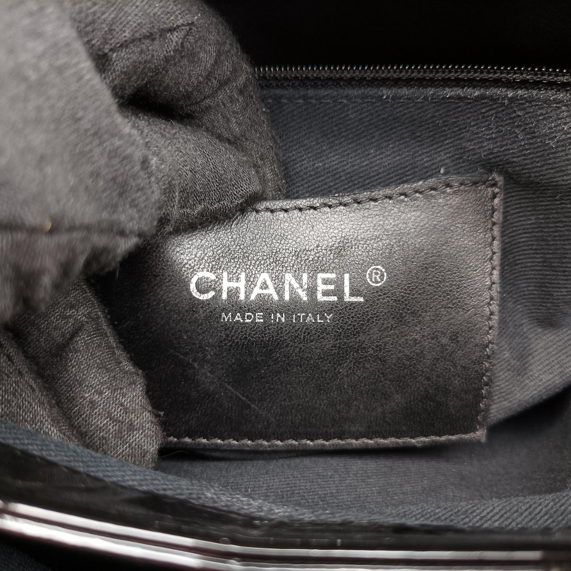 Vintage Chanel Mademoiselle Bowling Black Patent Leather A50558 shoulderbag | stylenewstar