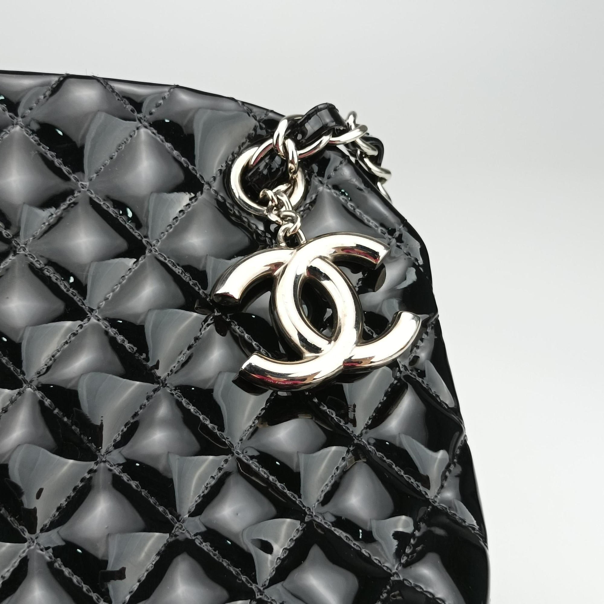 Vintage Chanel Mademoiselle Bowling Black Patent Leather A50558 shoulderbag | stylenewstar
