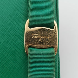 Pre-owned Ferragamo Ginny Vara Green Leather  shoulderbag | stylenewstar