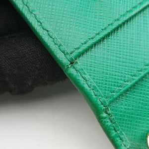 Pre-owned Ferragamo Ginny Vara Green Leather  shoulderbag | stylenewstar