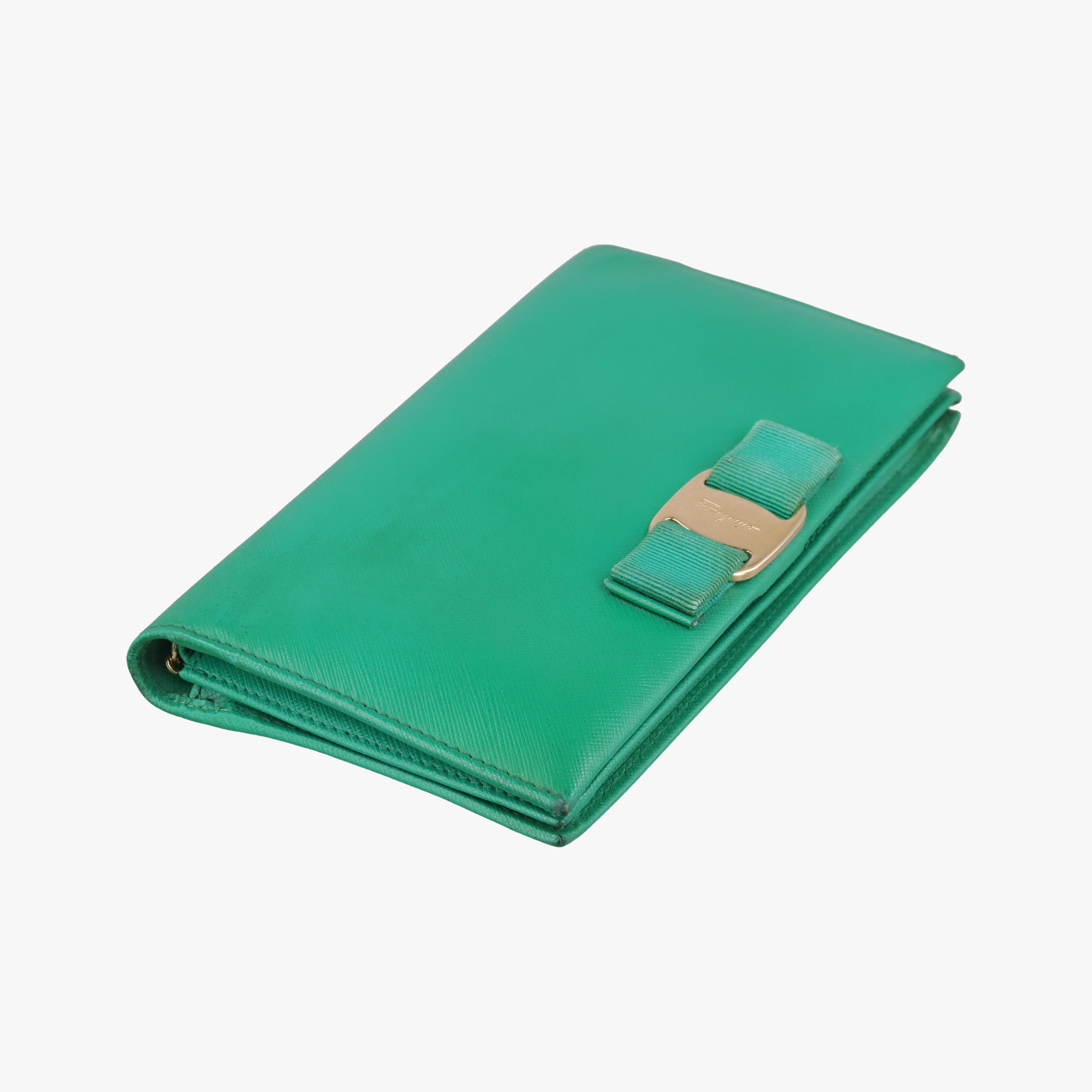 Pre-owned Ferragamo Ginny Vara Green Leather  shoulderbag | stylenewstar