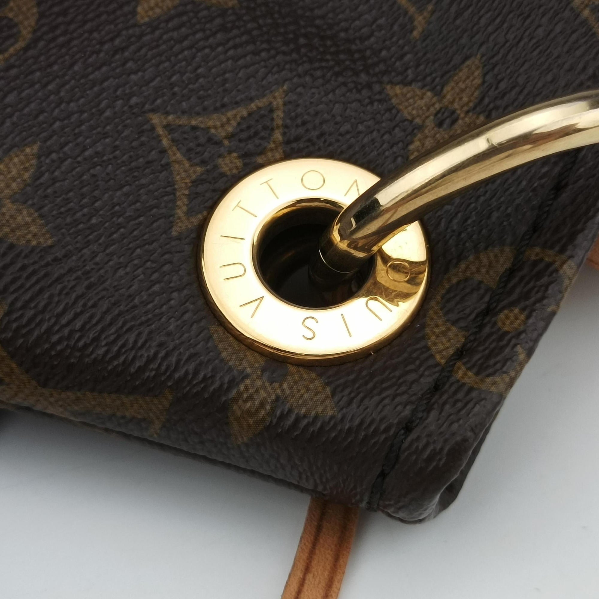 Pre-owned Louis Vuitton ARTSY GM Brown Monogram Canvas M40259 shoulderbag | stylenewstar