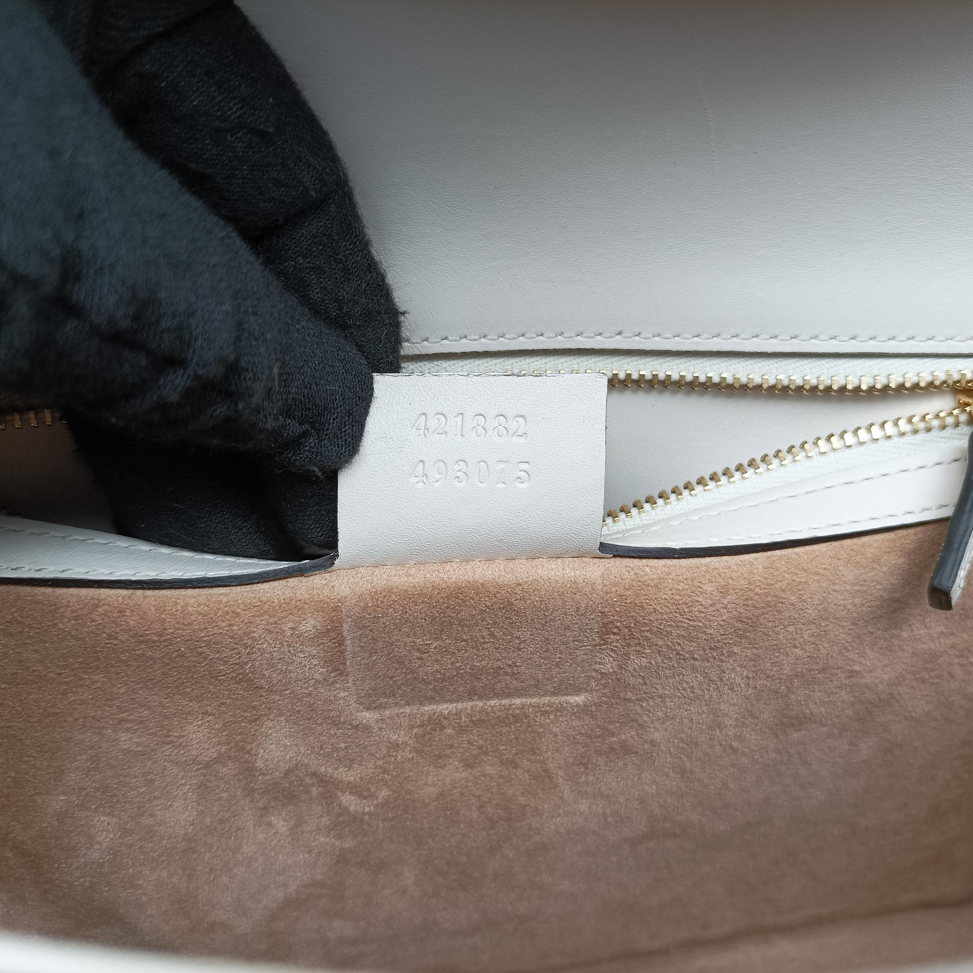 Pre-owned Gucci Sylvie Ivory×navy×red Leather 421882 shoulderbag | stylenewstar