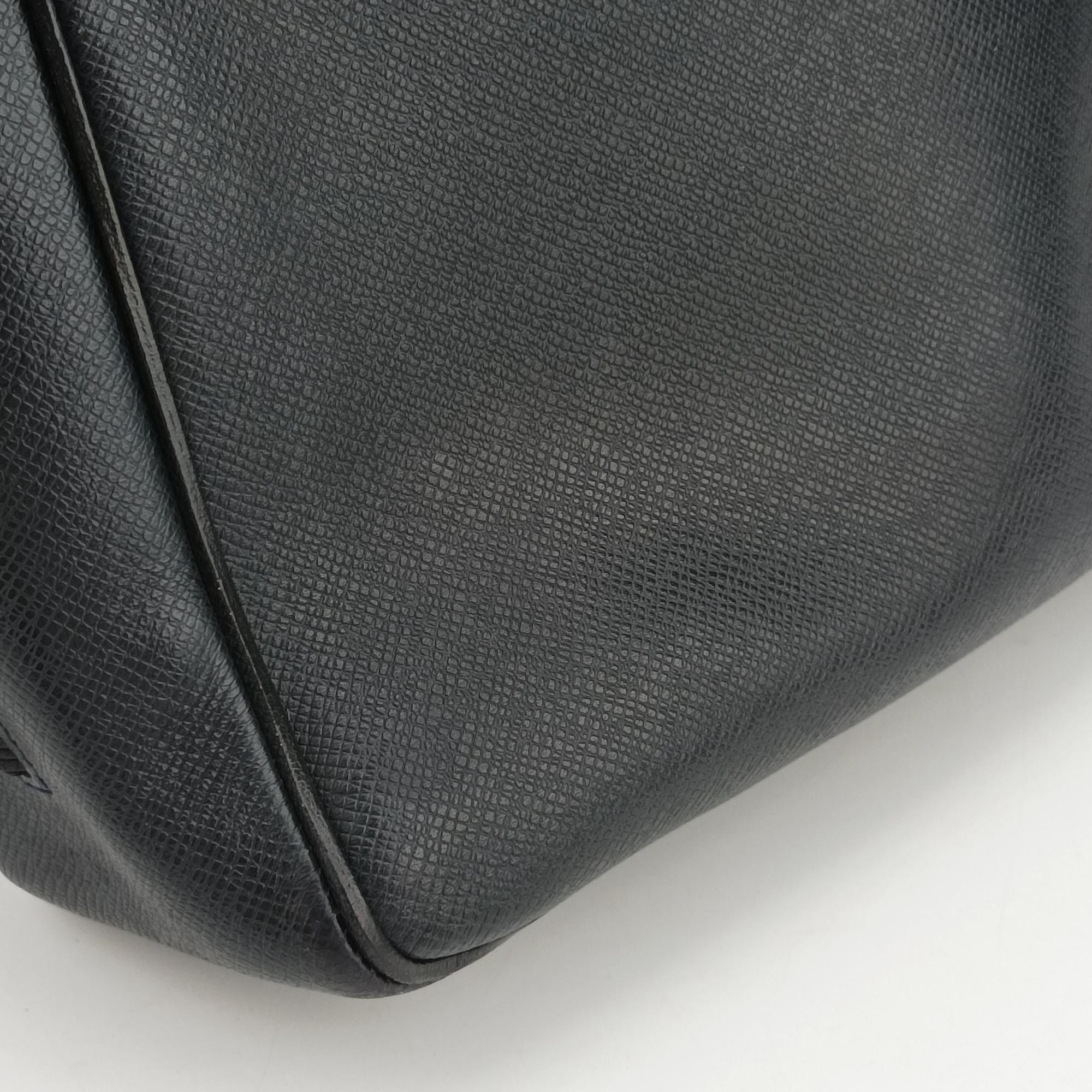 Secondhand Louis Vuitton Roman MM Bolreal Taiga M32624 shoulderbag | stylenewstar