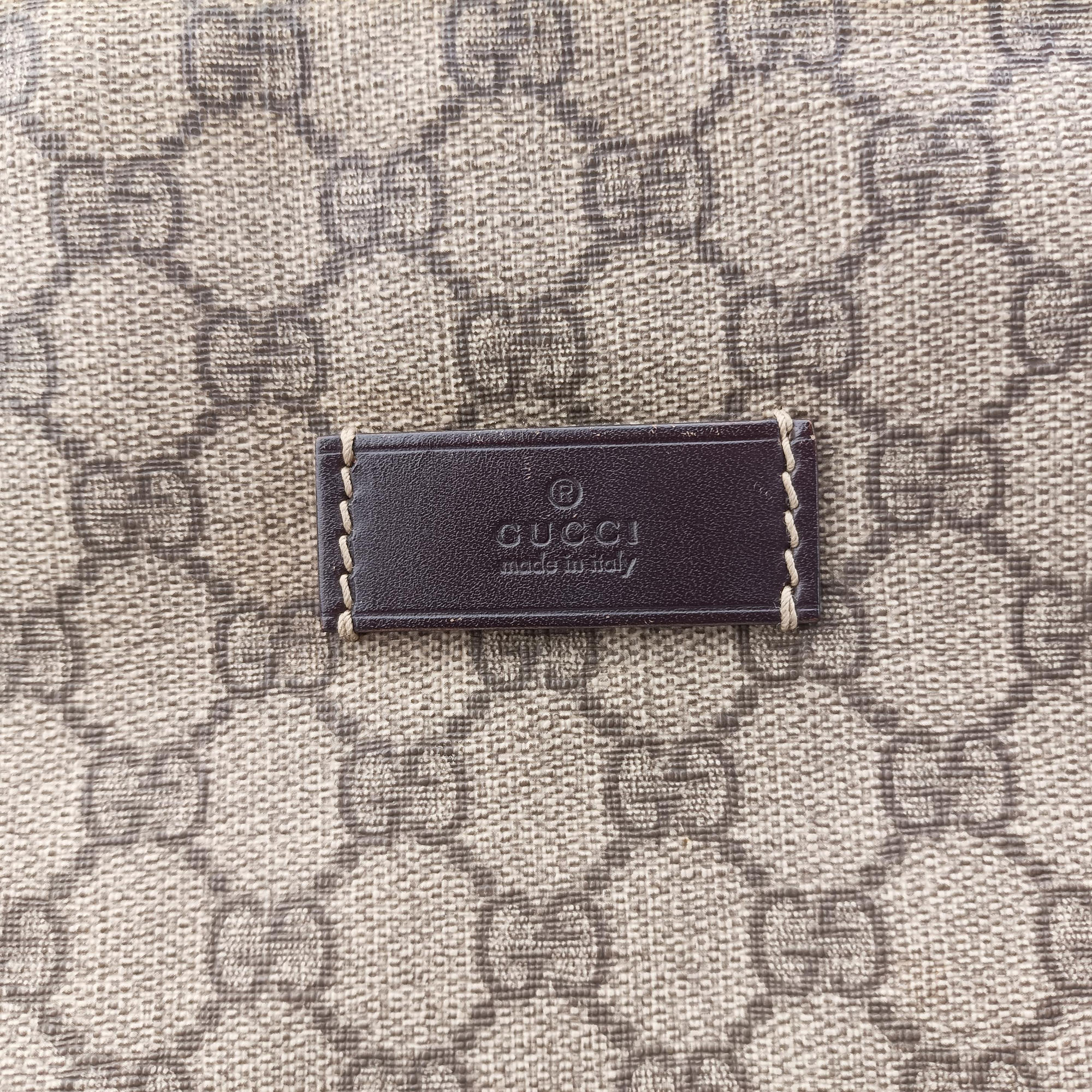 Vintage Gucci GG Plus GG Supreme khaki PVC coated canvas 201767 shoulderbag | stylenewstar