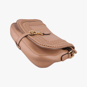 Pre-owned Gucci Tassel Handmade Medium Flap Camel Leather 263954 shoulderbag | stylenewstar