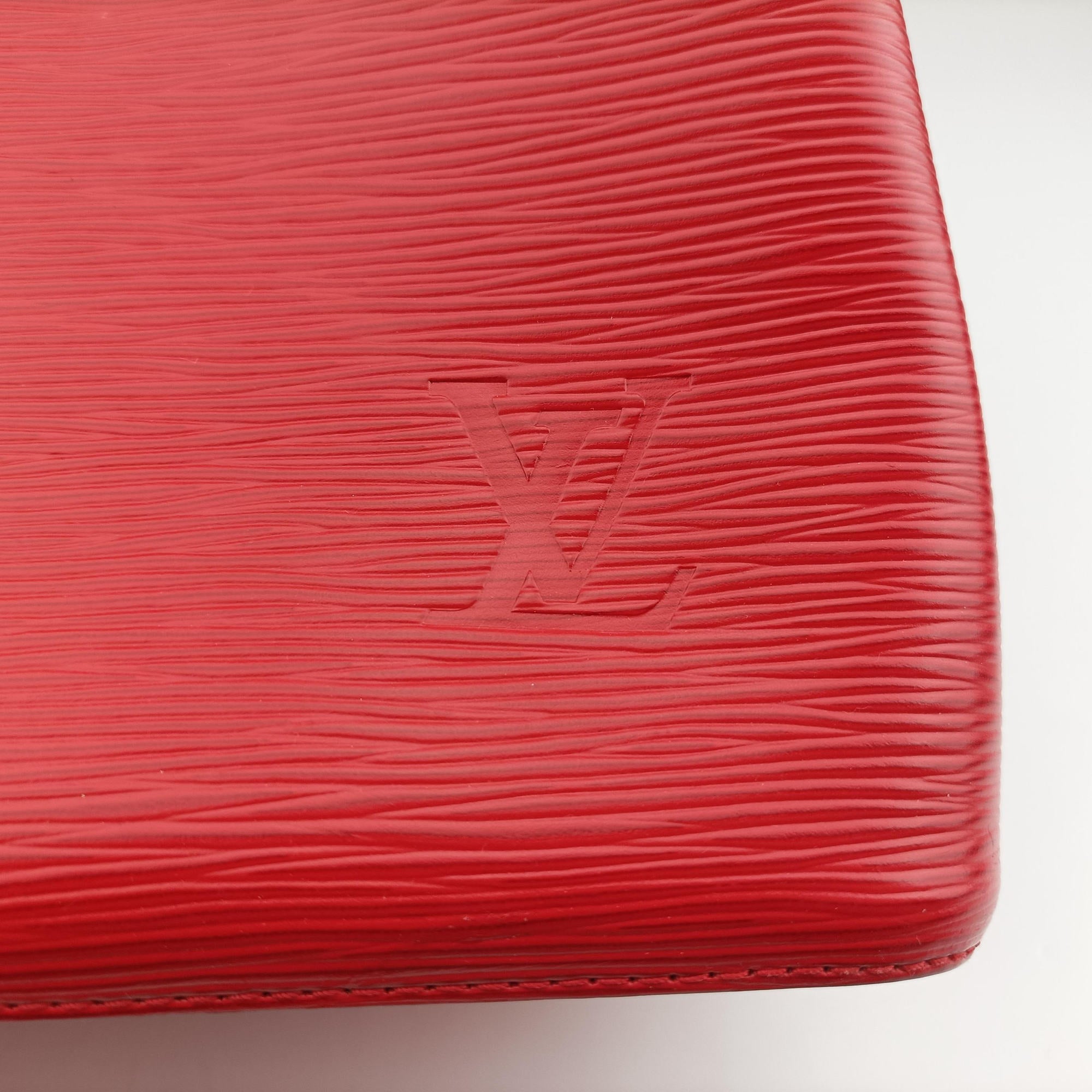 Pre-owned Louis Vuitton NoeNoe COQUELICOT×Blue Epi M54365 shoulderbag | stylenewstar