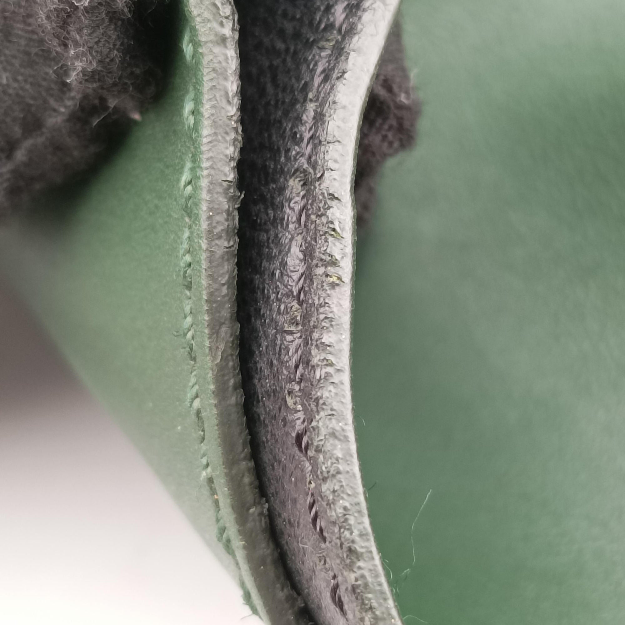 Pre-owned Celine Luggage Mini Shopper Green×black Leather  handbag | stylenewstar