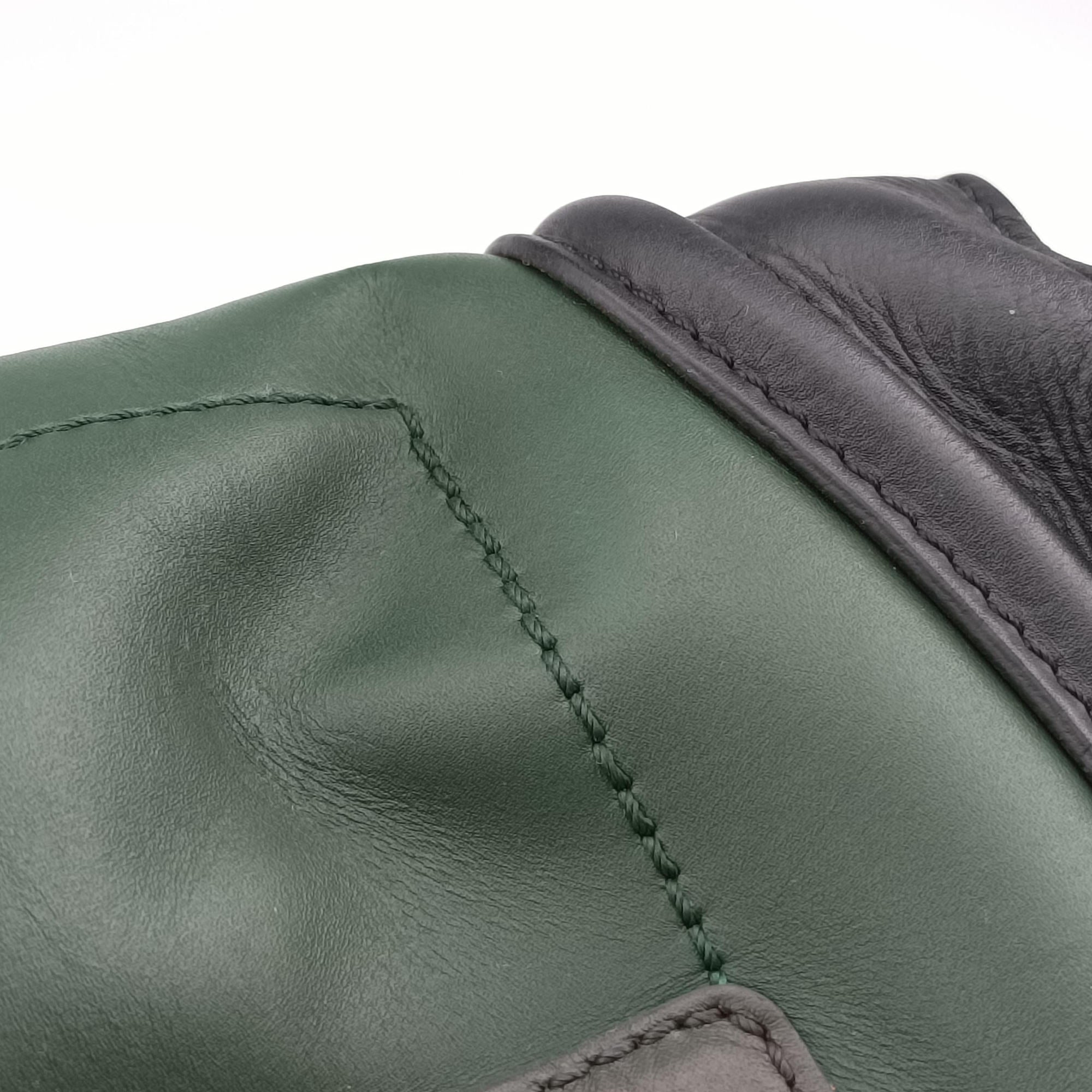 Pre-owned Celine Luggage Mini Shopper Green×black Leather  handbag | stylenewstar