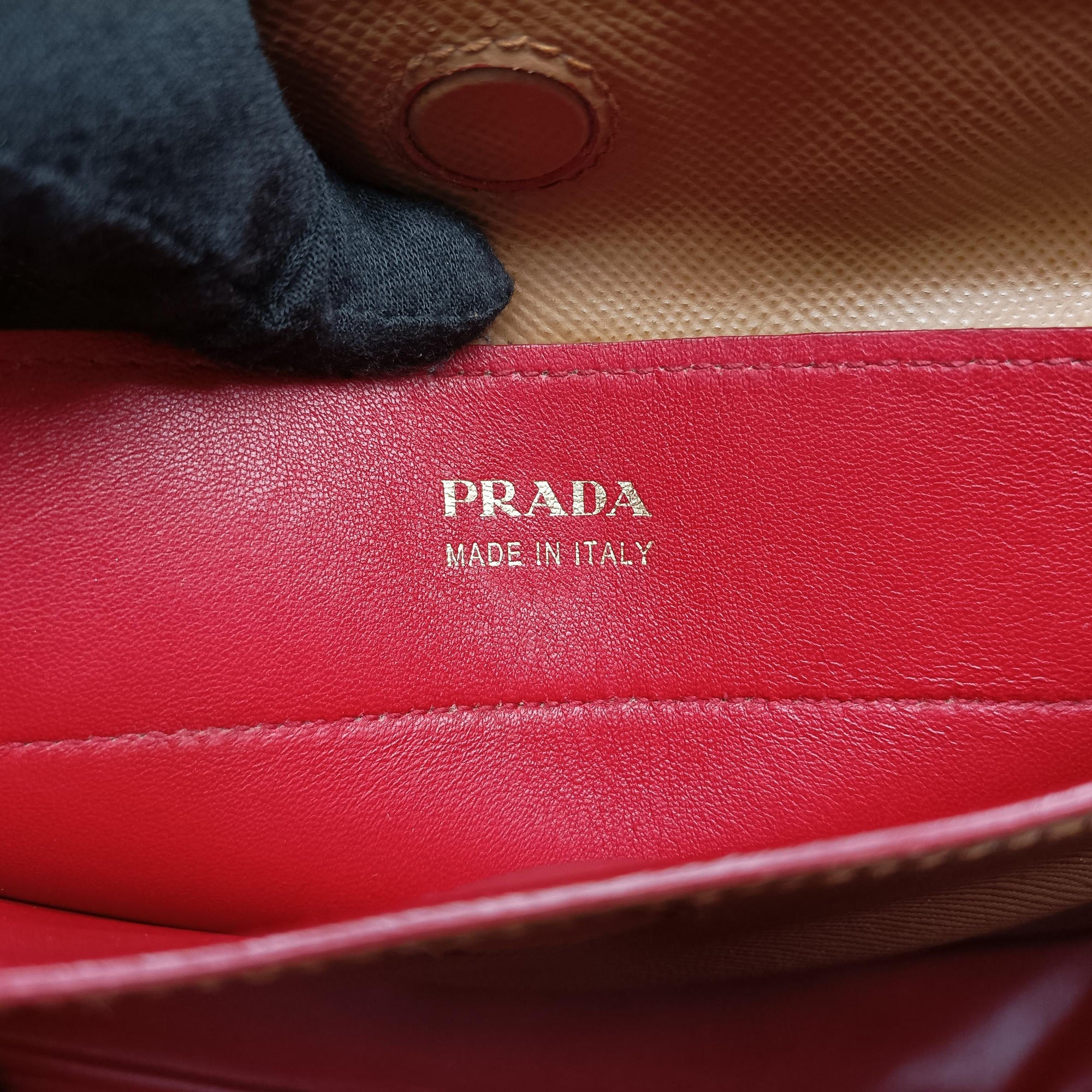 Vintage Prada Double Cuir Camel SAFFIANO Leather BN2755 shoulderbag | stylenewstar