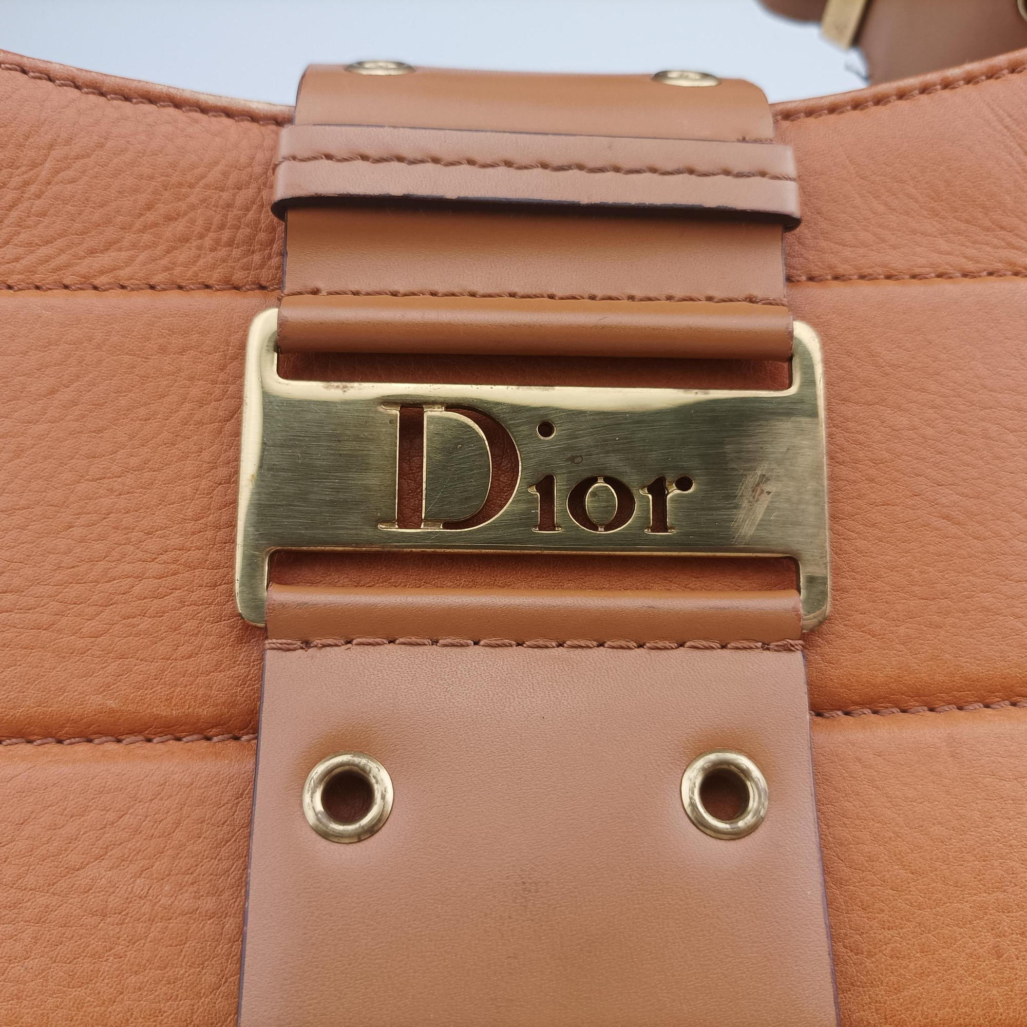Pre-owned Christian Dior Street Chic Columbus Brown Leather  shoulderbag | stylenewstar