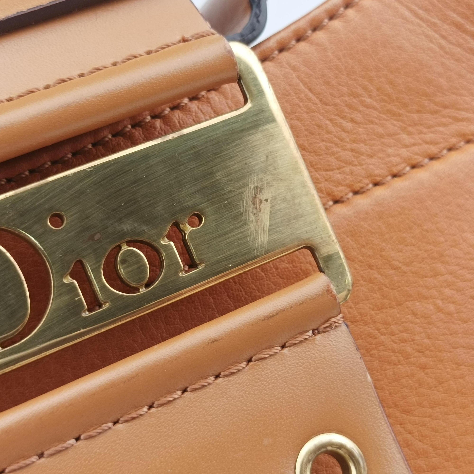 Pre-owned Christian Dior Street Chic Columbus Brown Leather  shoulderbag | stylenewstar
