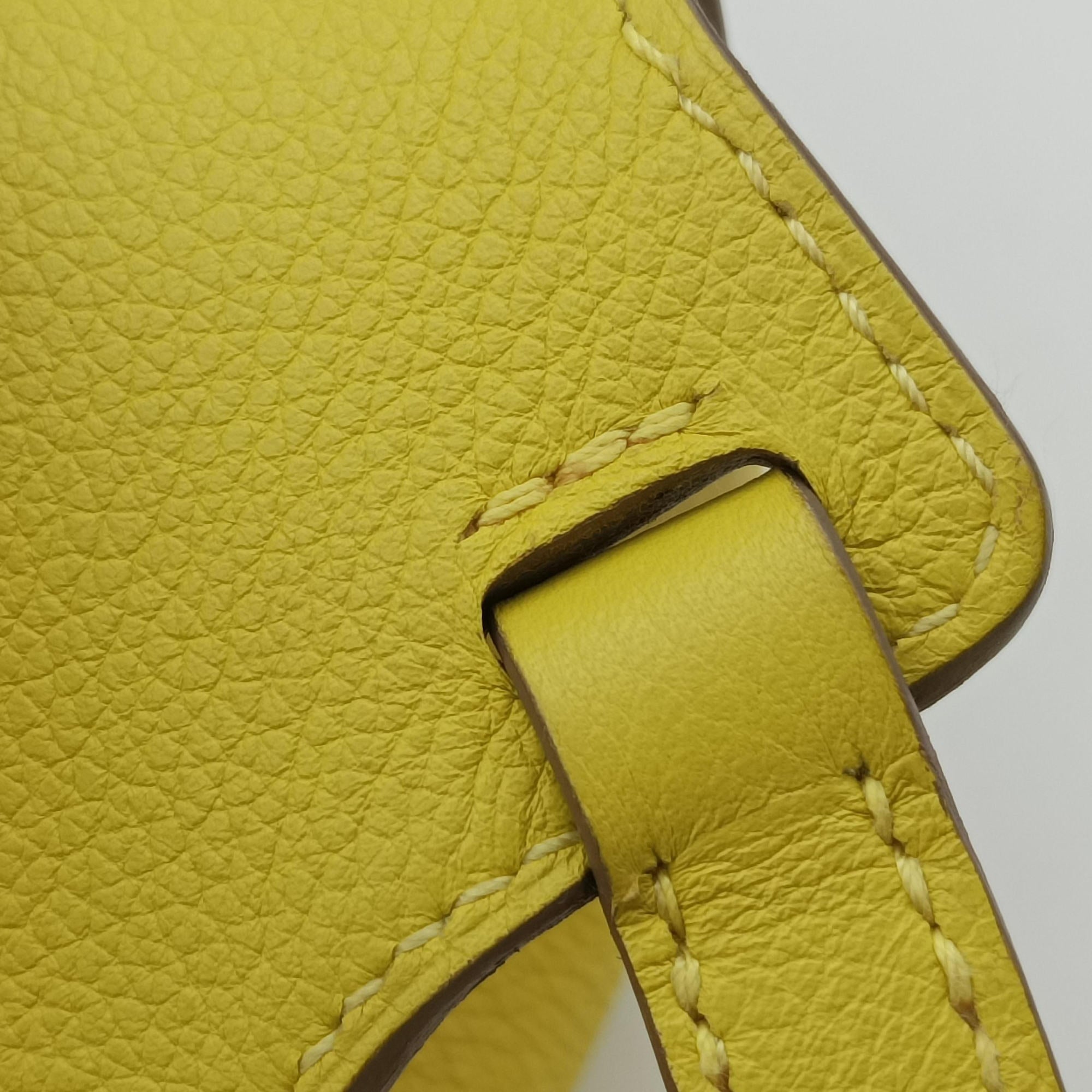 Pre-owned Hermes Sac A Dos GR24 Jaune Ambre Evercolor Calfskin  backpack/rucksack | stylenewstar