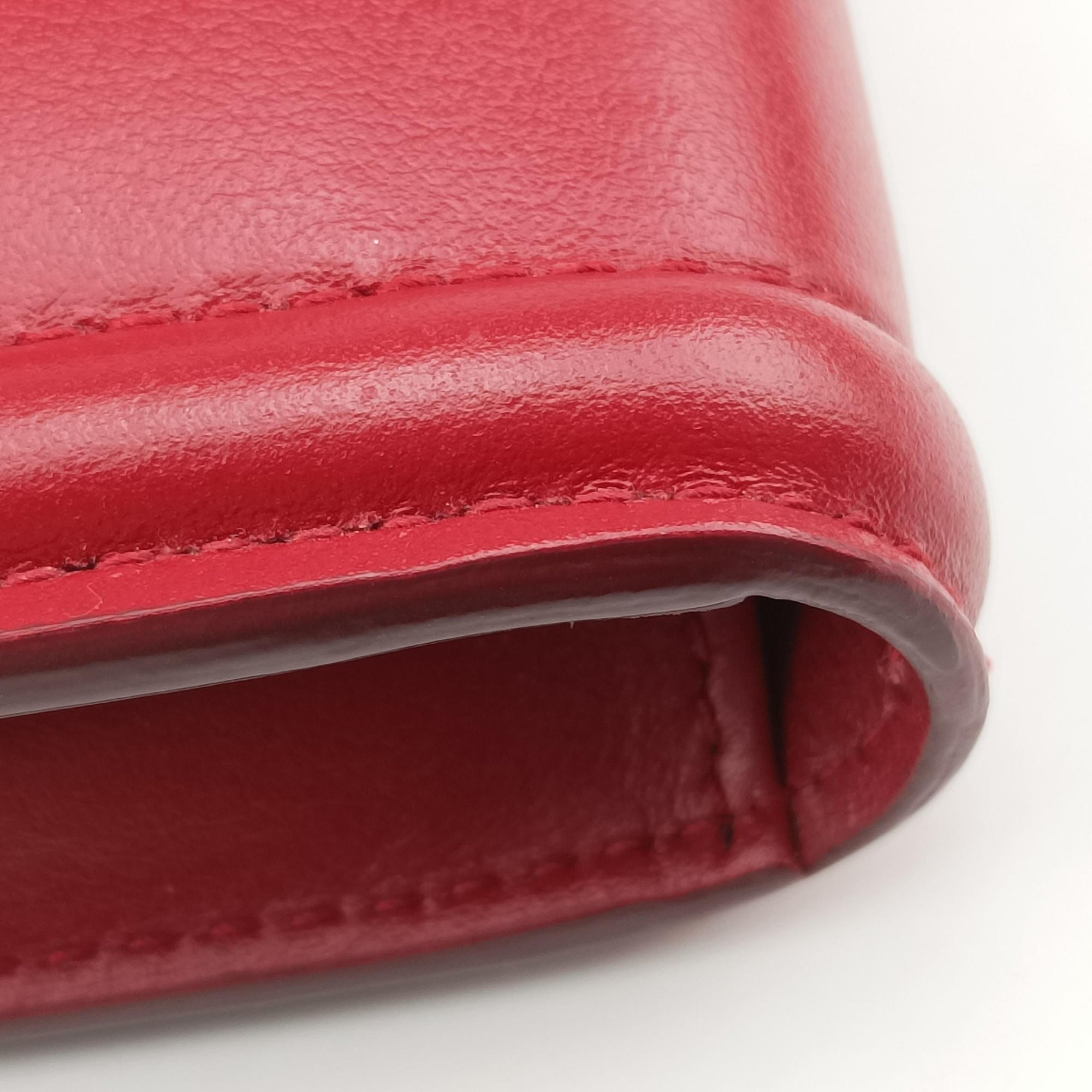 Pre-owned Dolce & Gabbana DEVOTION Red Leather  shoulderbag | stylenewstar