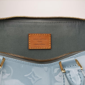 Pre-owned Louis Vuitton Alma PM Light Blue Vernis  handbag | stylenewstar