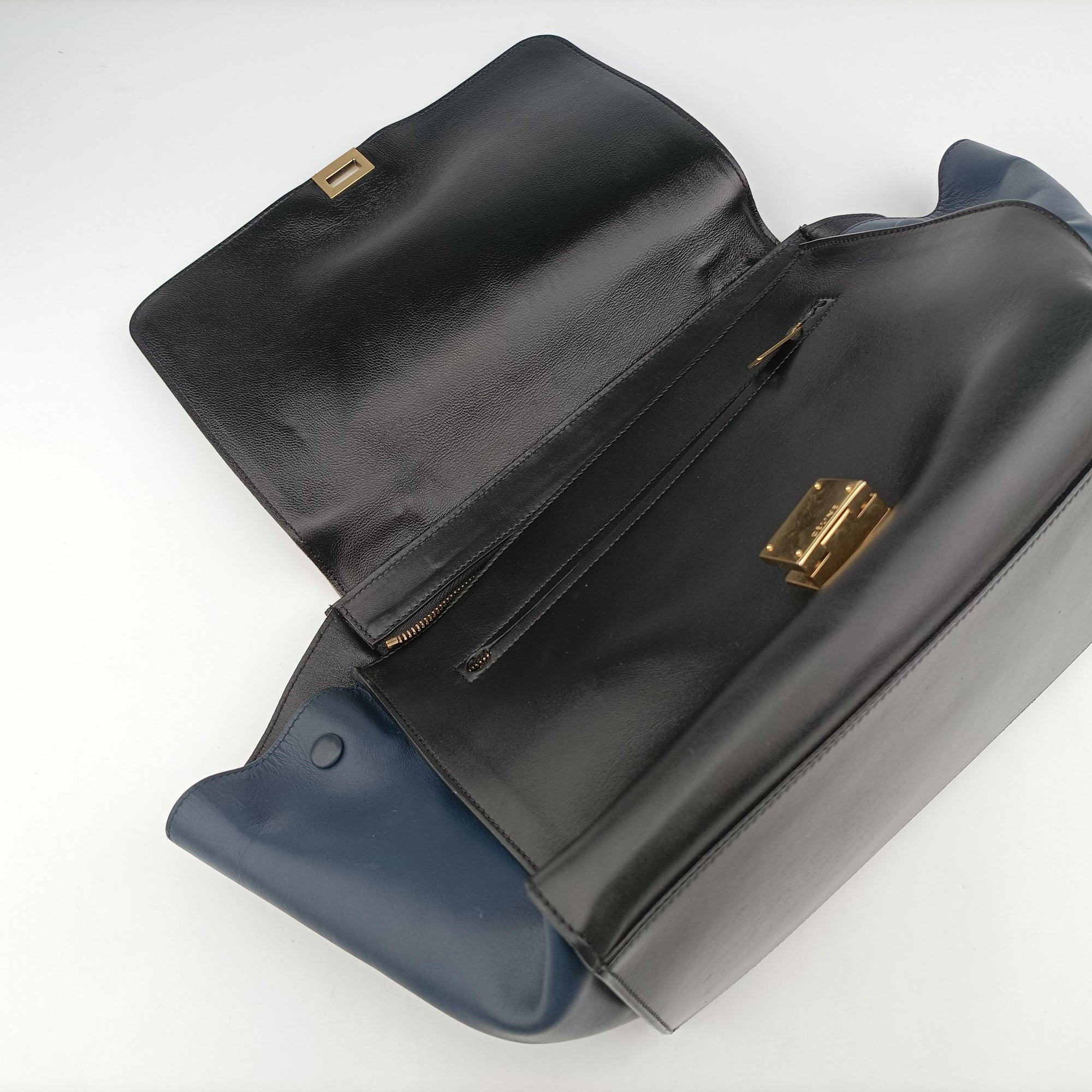 Pre-owned Celine Trapeze Beige×black×blue Suede × leather  shoulderbag | stylenewstar