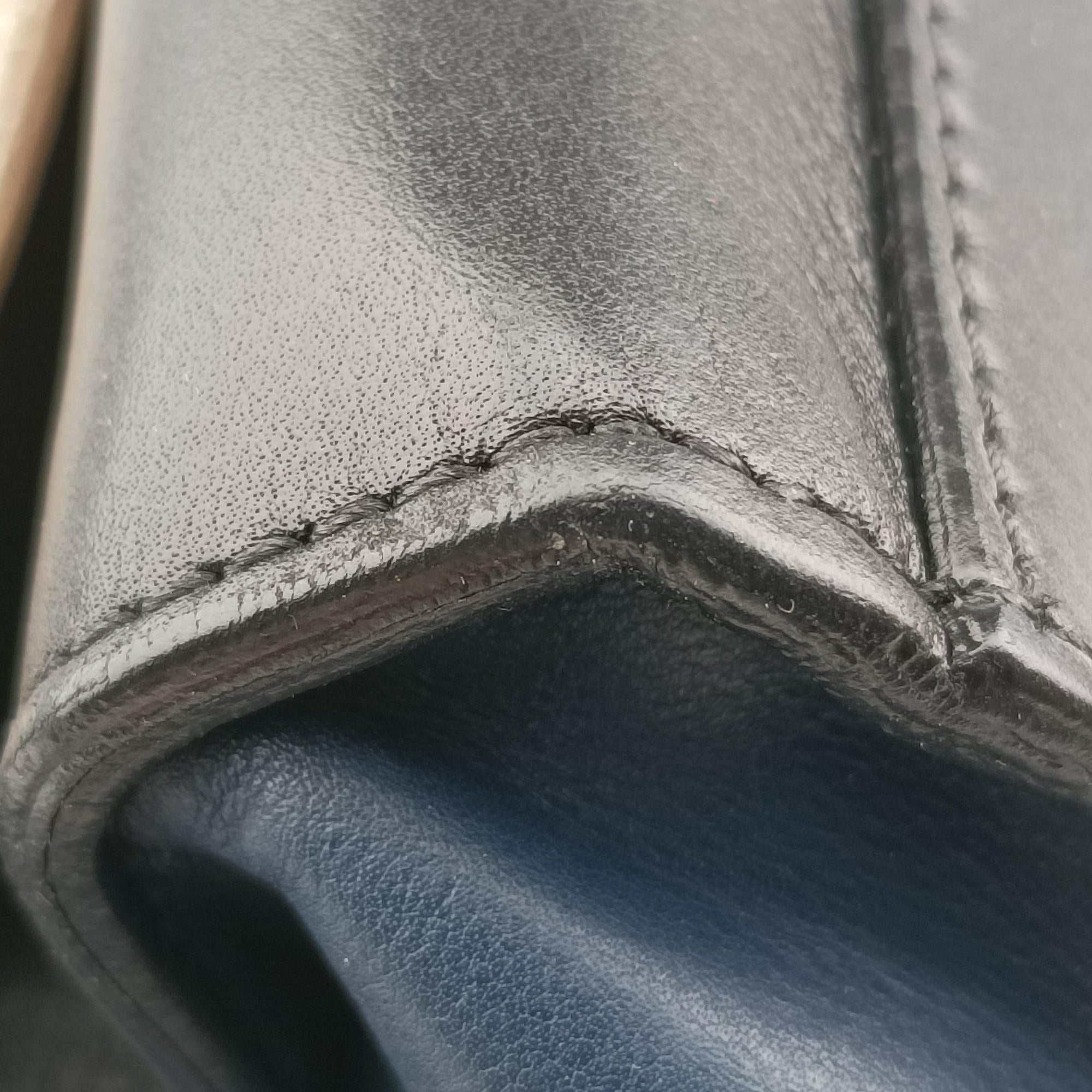 Pre-owned Celine Trapeze Beige×black×blue Suede × leather  shoulderbag | stylenewstar