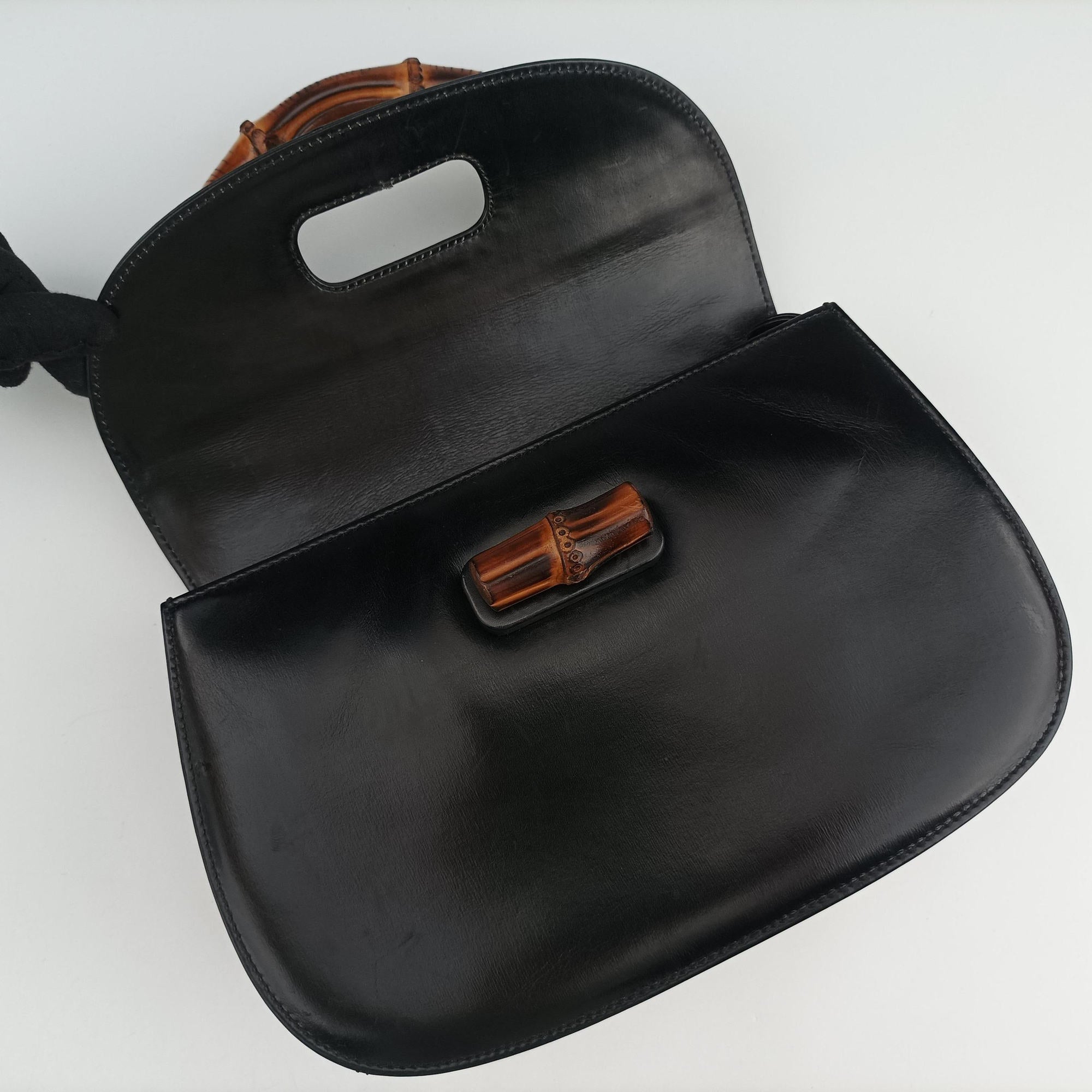 Pre-owned Gucci Bamboo Black Leather 000-21 handbag | stylenewstar