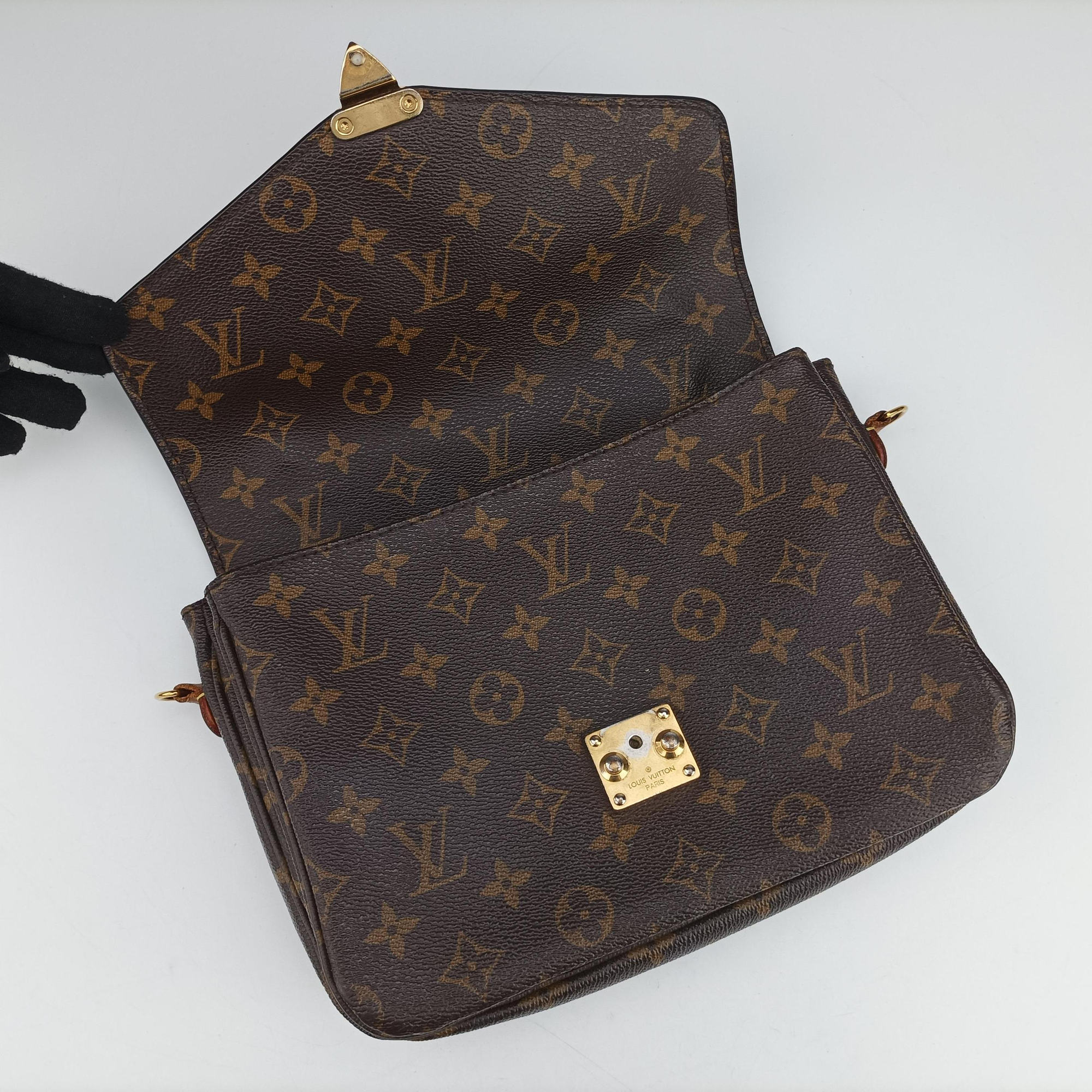 Pre-owned Louis Vuitton Pochette Metis MM Brown Monogram Canvas M44875 shoulderbag | stylenewstar