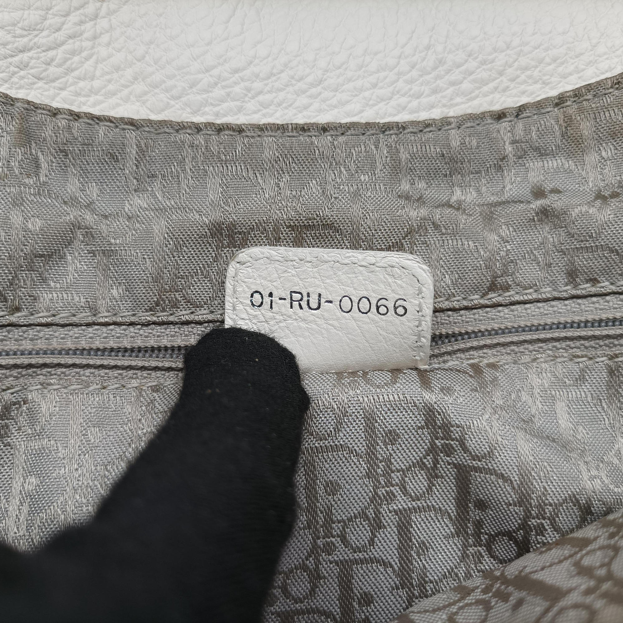 Vintage Christian Dior Gaucho White leather  shoulderbag | stylenewstar