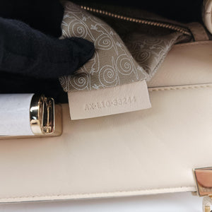 Pre-owned Bvlgari Isabella Rossellini ivory Leather  shoulderbag | stylenewstar