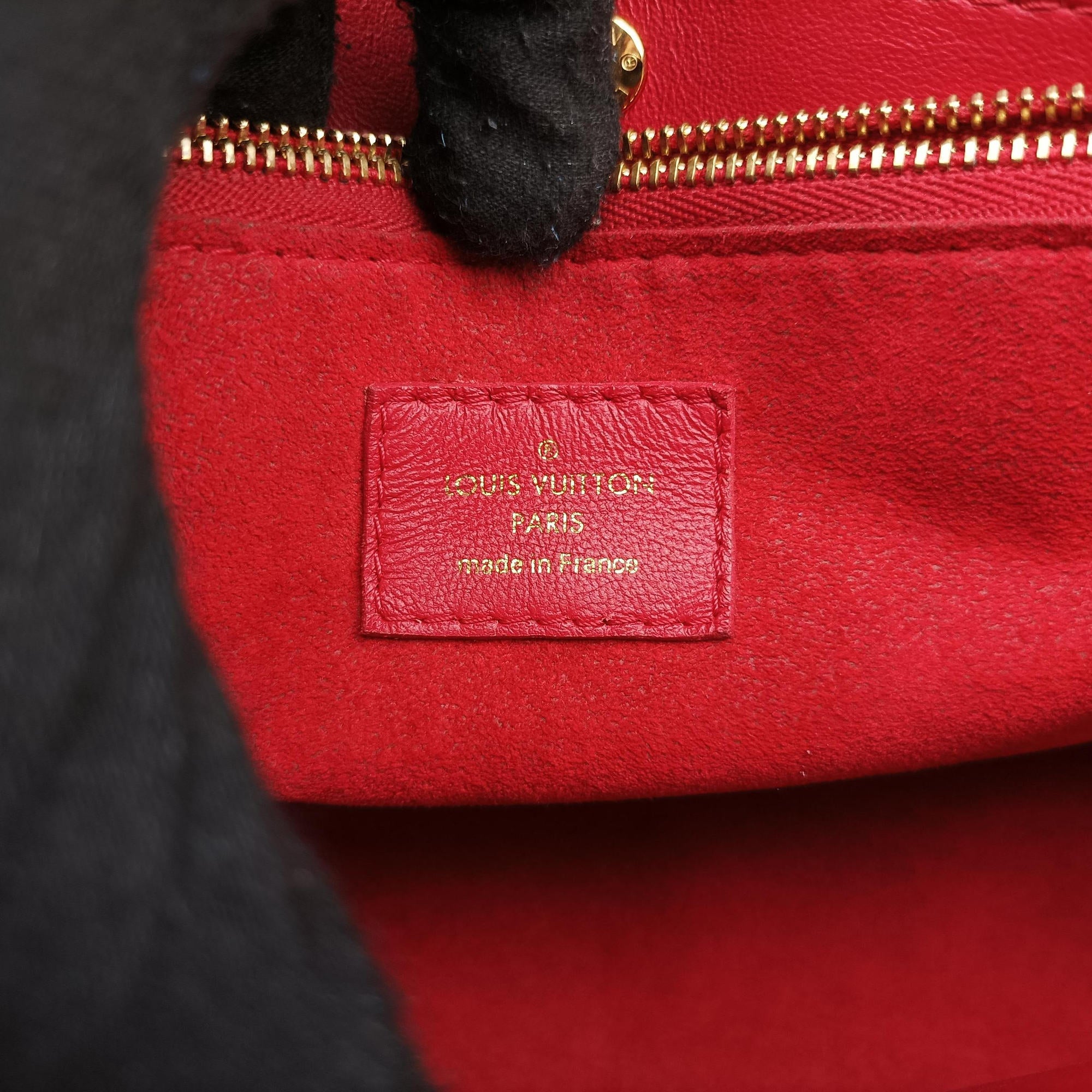 Secondhand Louis Vuitton DOUBLE V ruby Monogram Canvas ácalf leather M54624 shoulderbag | stylenewstar