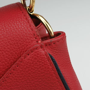 Secondhand Louis Vuitton DOUBLE V ruby Monogram Canvas ácalf leather M54624 shoulderbag | stylenewstar