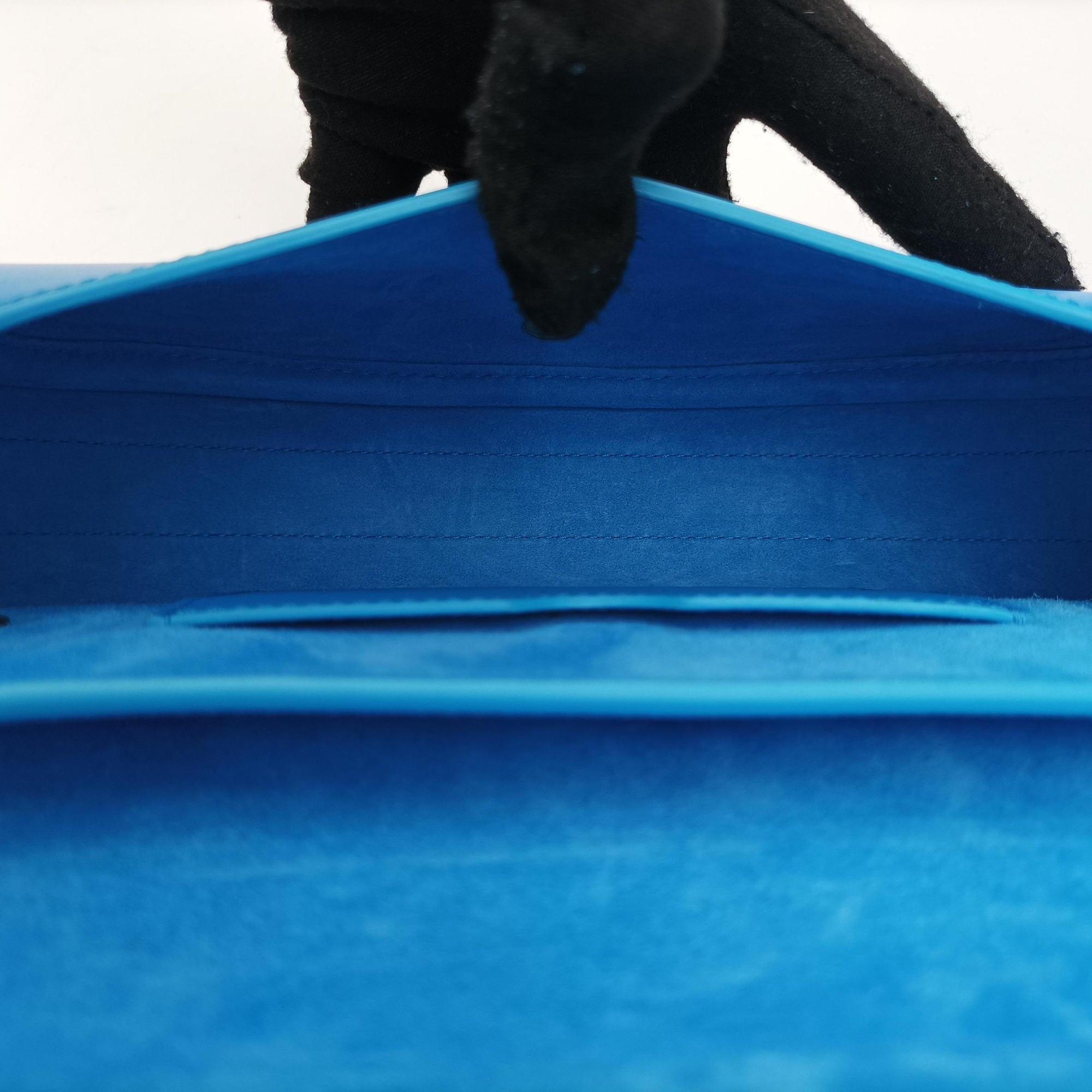 Secondhand Christian Dior Bobby Blue leather  shoulderbag | stylenewstar