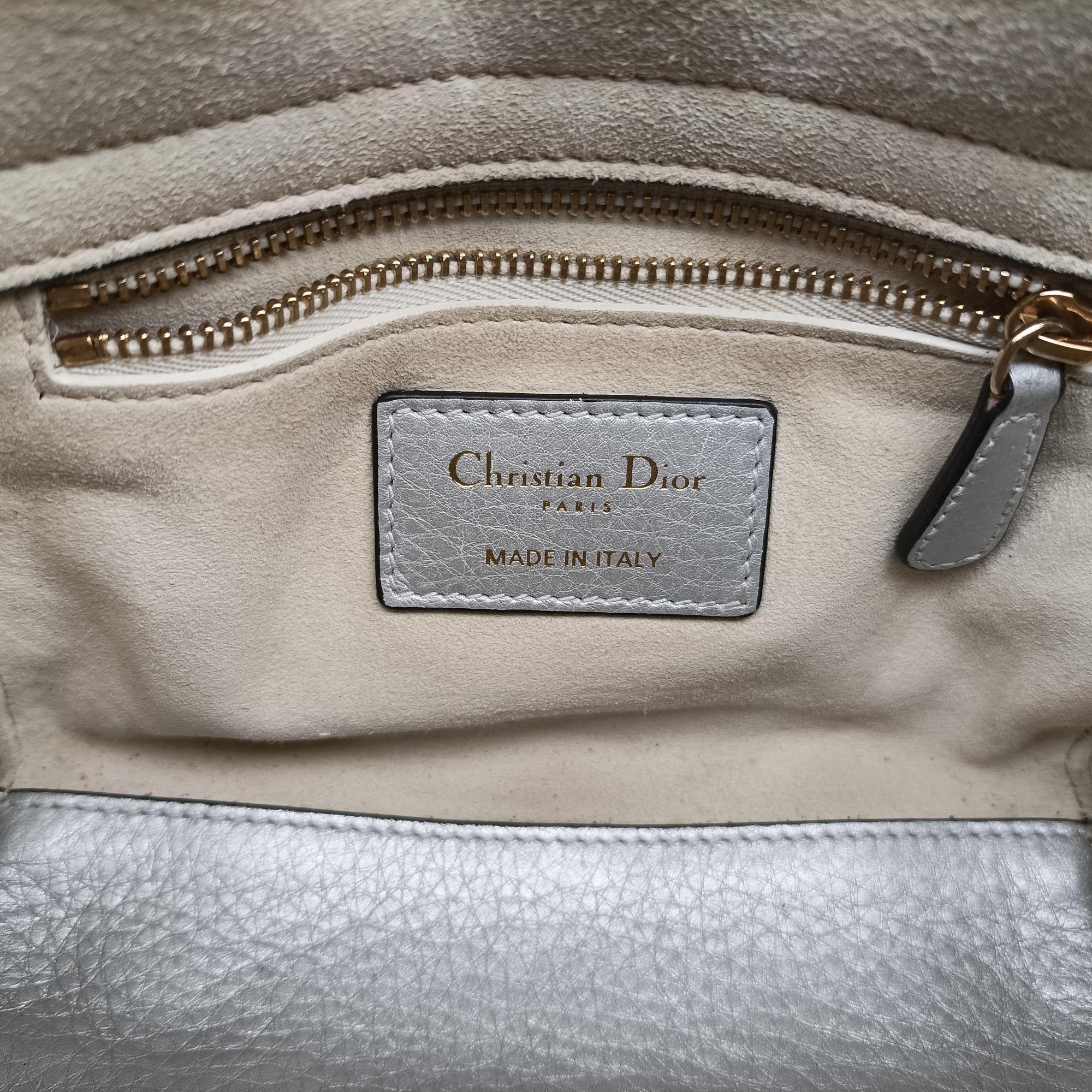 Pre-owned Christian Dior Lady Dior Silver lambskin  shoulderbag | stylenewstar