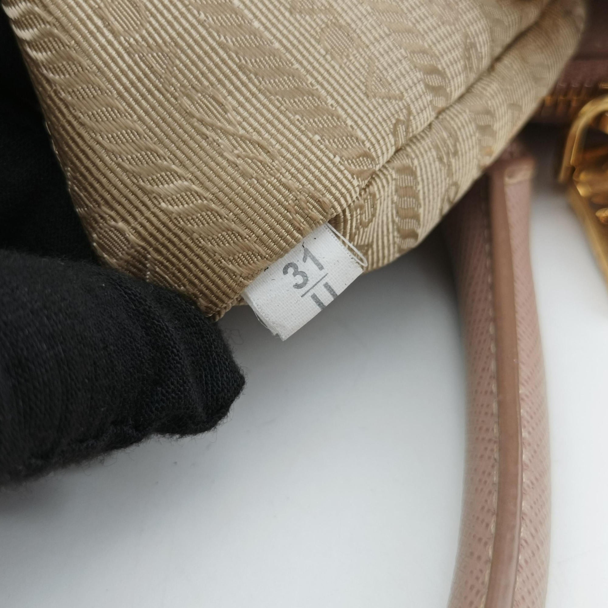 Vintage Prada Galleria Pink SAFFIANO Leather BN1801 shoulderbag | stylenewstar