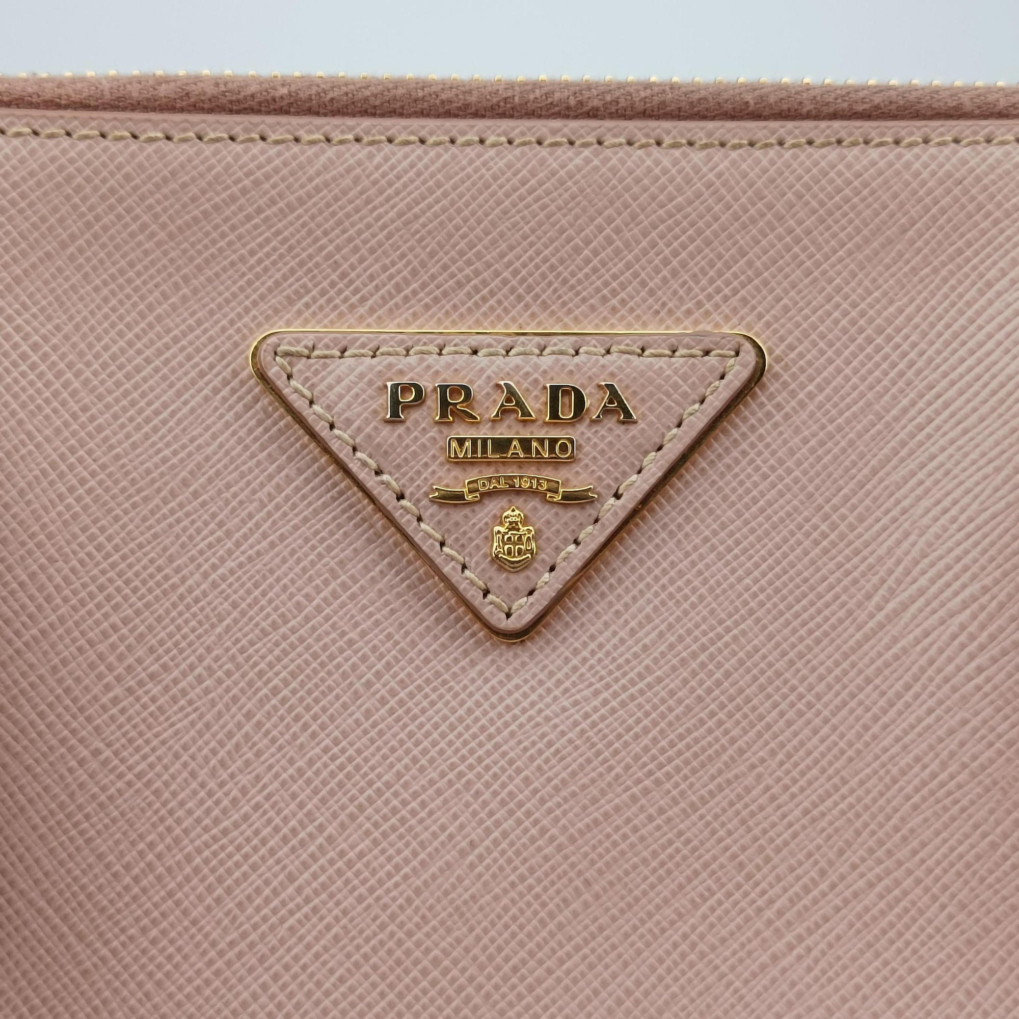 Vintage Prada Galleria Pink SAFFIANO Leather BN1801 shoulderbag | stylenewstar