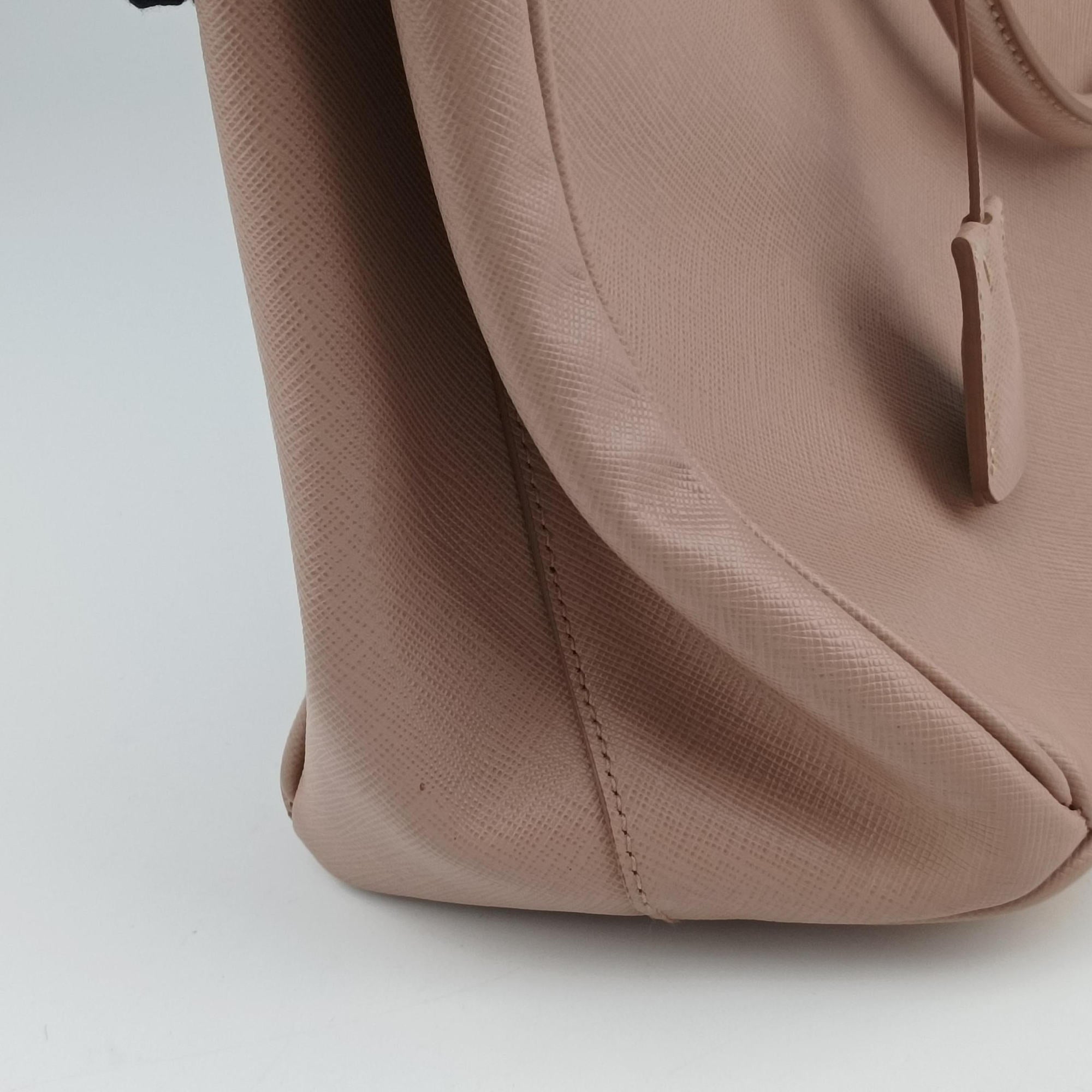 Vintage Prada Galleria Pink SAFFIANO Leather BN1801 shoulderbag | stylenewstar
