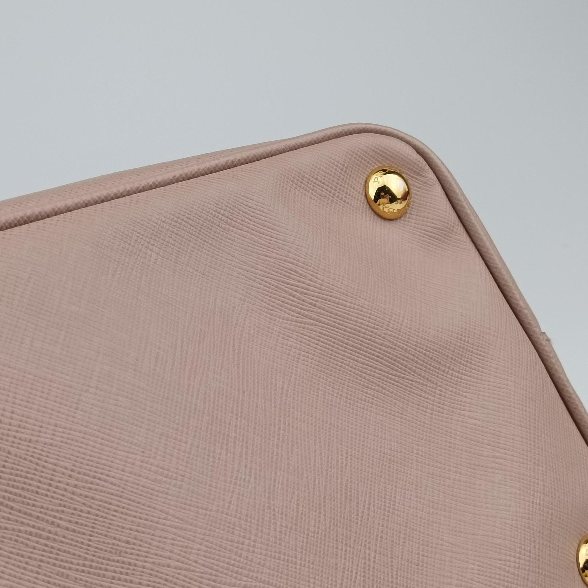 Vintage Prada Galleria Pink SAFFIANO Leather BN1801 shoulderbag | stylenewstar
