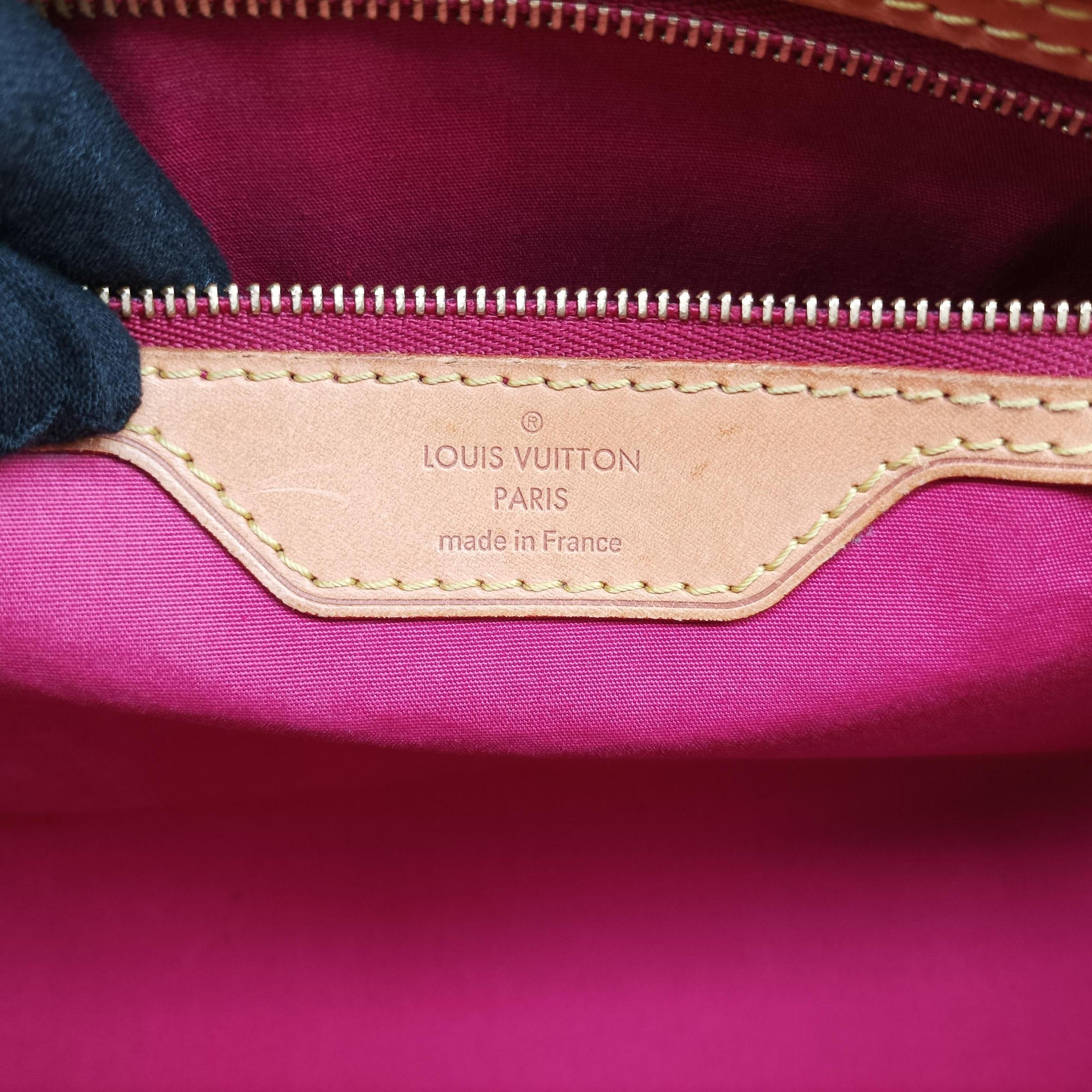 Secondhand Louis Vuitton Brea MM ROSE INDIEN Vernis M91798 shoulderbag | stylenewstar