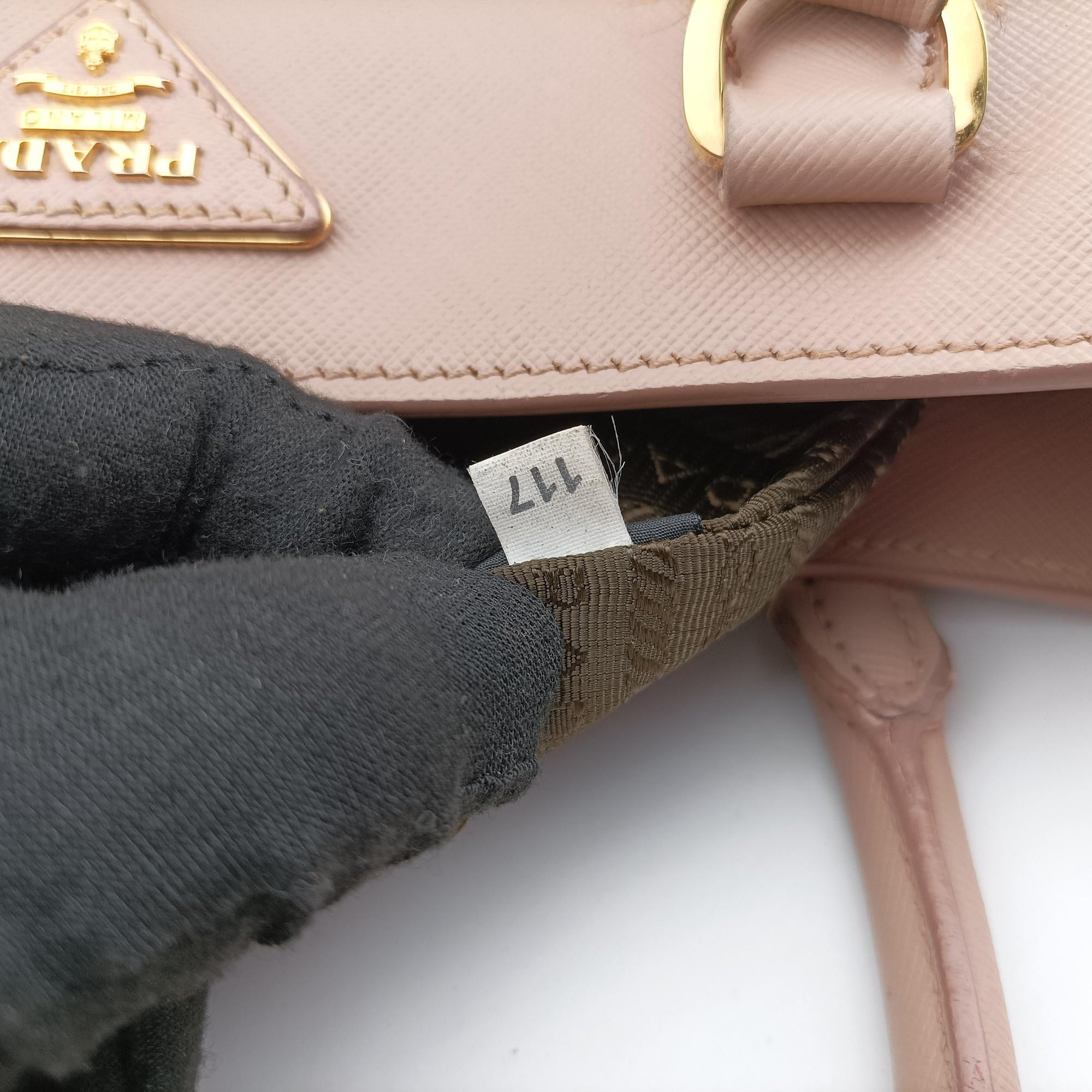 Pre-owned Prada Galleria Pink SAFFIANO Leather BN2274 handbag | stylenewstar