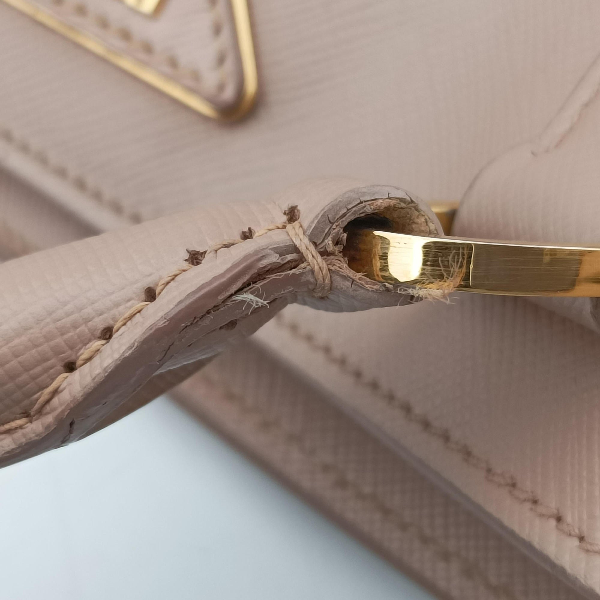 Pre-owned Prada Galleria Pink SAFFIANO Leather BN2274 handbag | stylenewstar