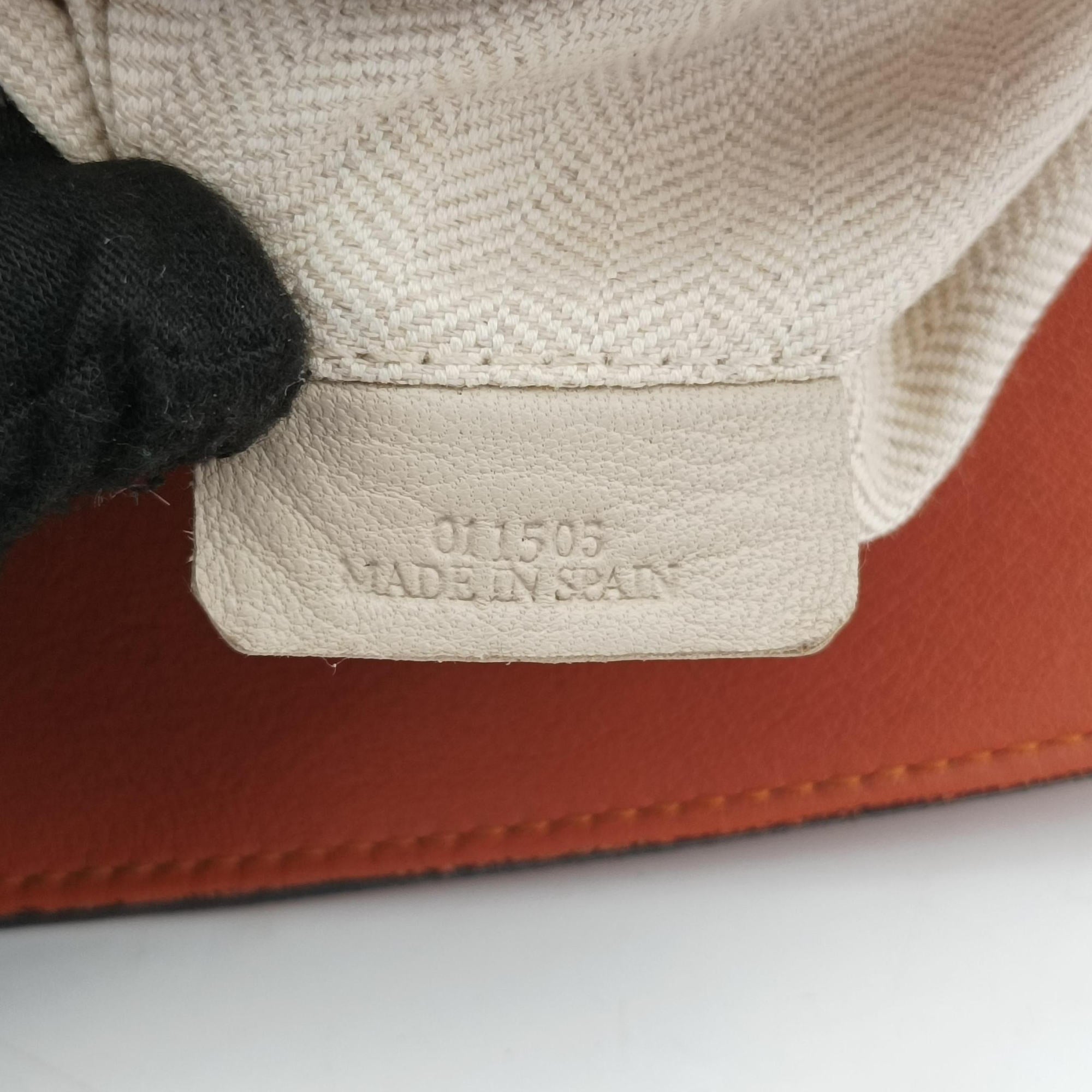 Vintage Loewe Puzzle Bag Medium Orange Leather  shoulderbag | stylenewstar