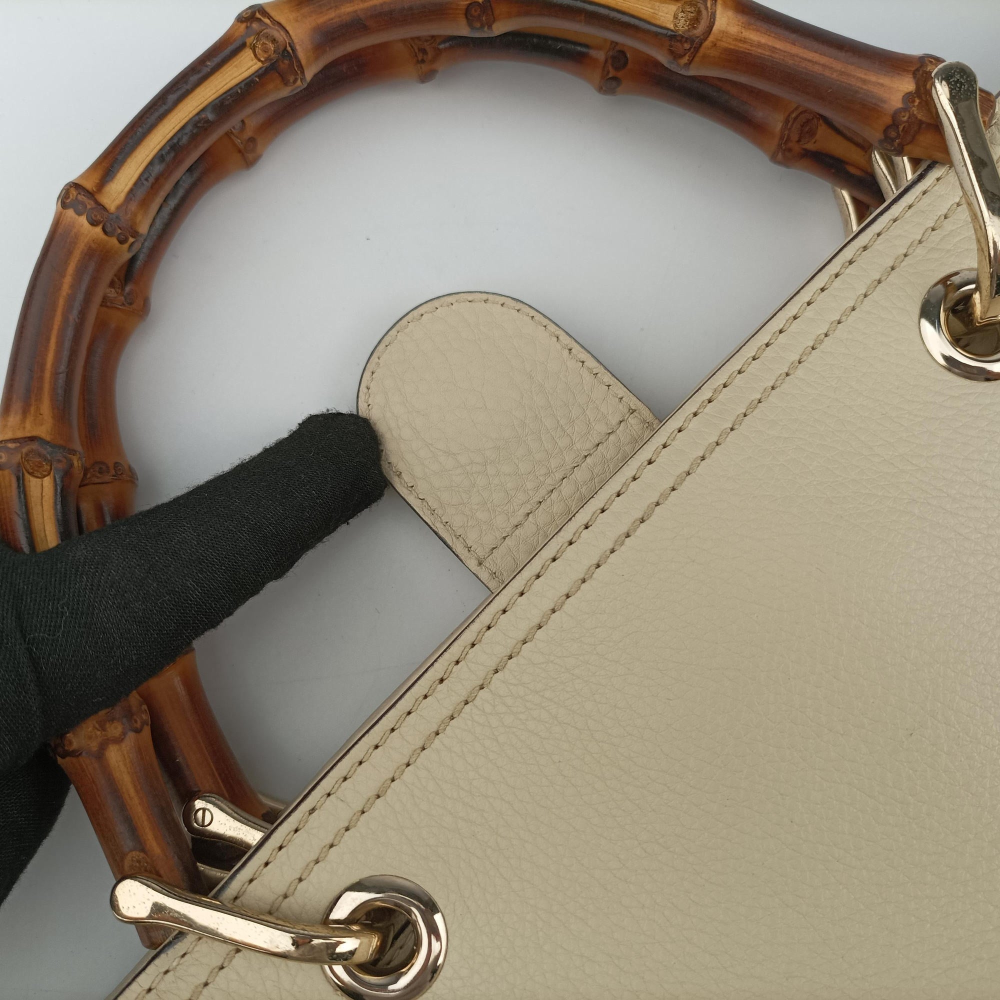 Pre-owned Gucci Bamboo Shopper White Leather 323660 shoulderbag | stylenewstar