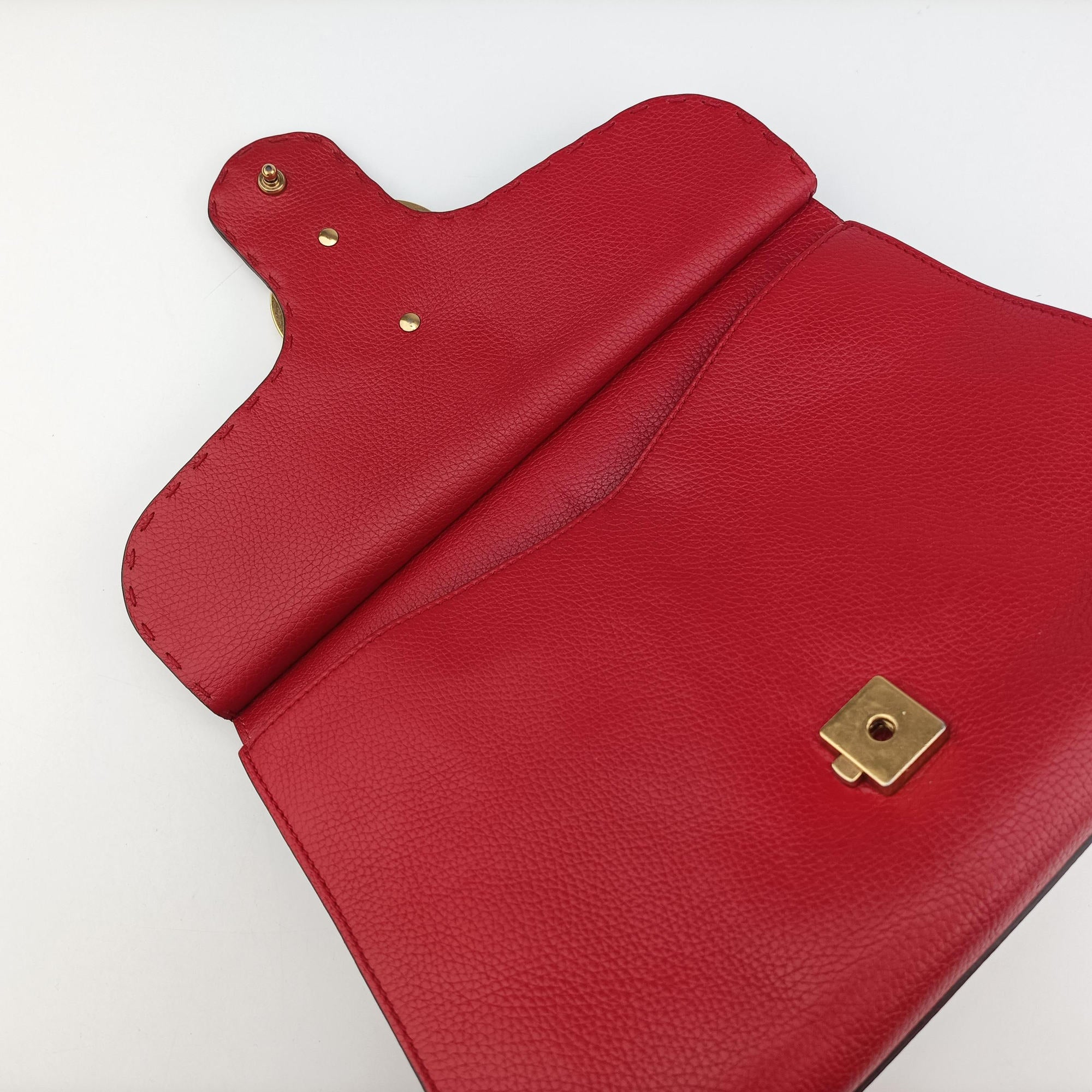 Secondhand Gucci GG Marmont Red Leather 421890 shoulderbag | stylenewstar